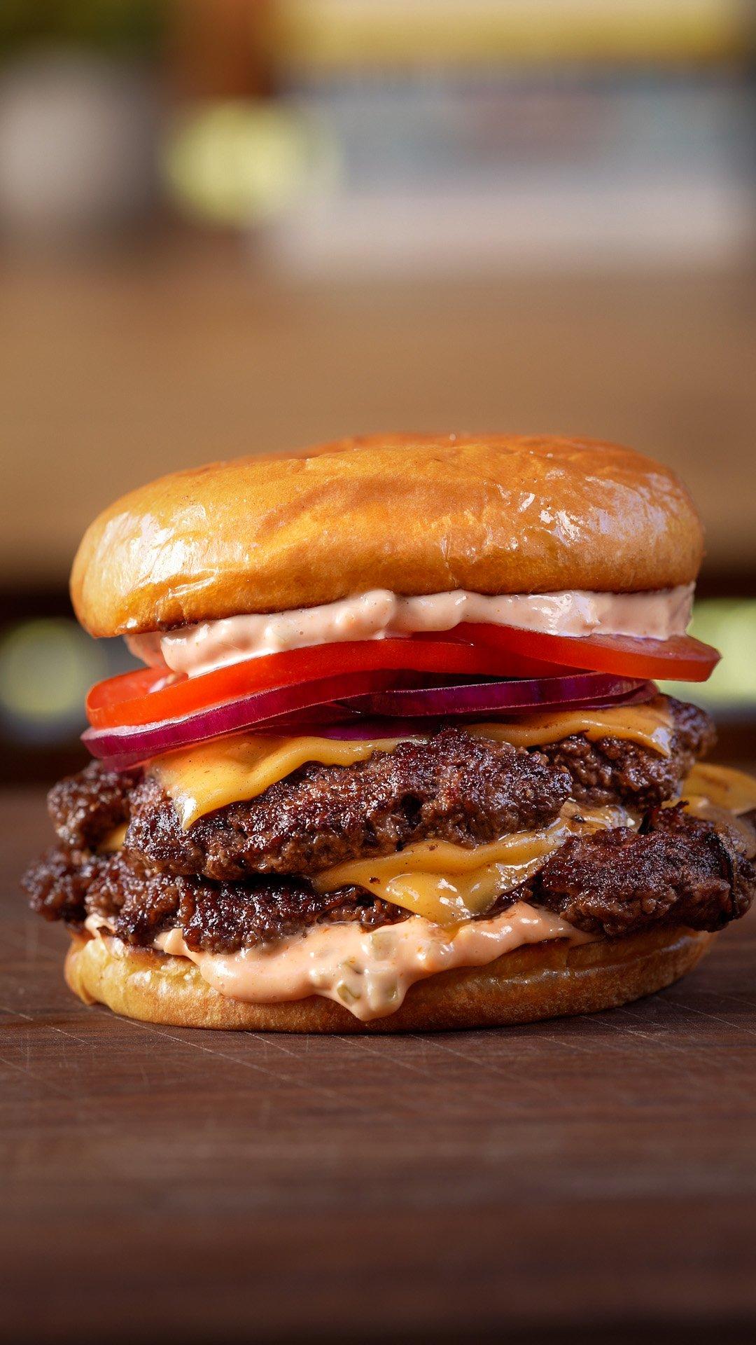 Flat Top Porcini-Dusted Smashed Burger - Traeger Grills