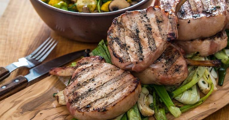 Smoked-Brined-Pork-Chops_Traeger-Wood-Fired-Grills_RE_HE_M