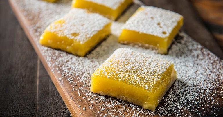 Smoked-Lemon-Bars_Traeger-Wood-Fired-Grills_RE_HE_M