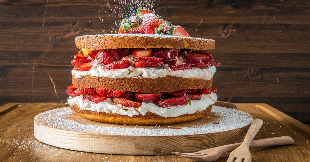 Strawberry-Shortcake_Traeger-Wood-Fired-Grills_RE_HE_M