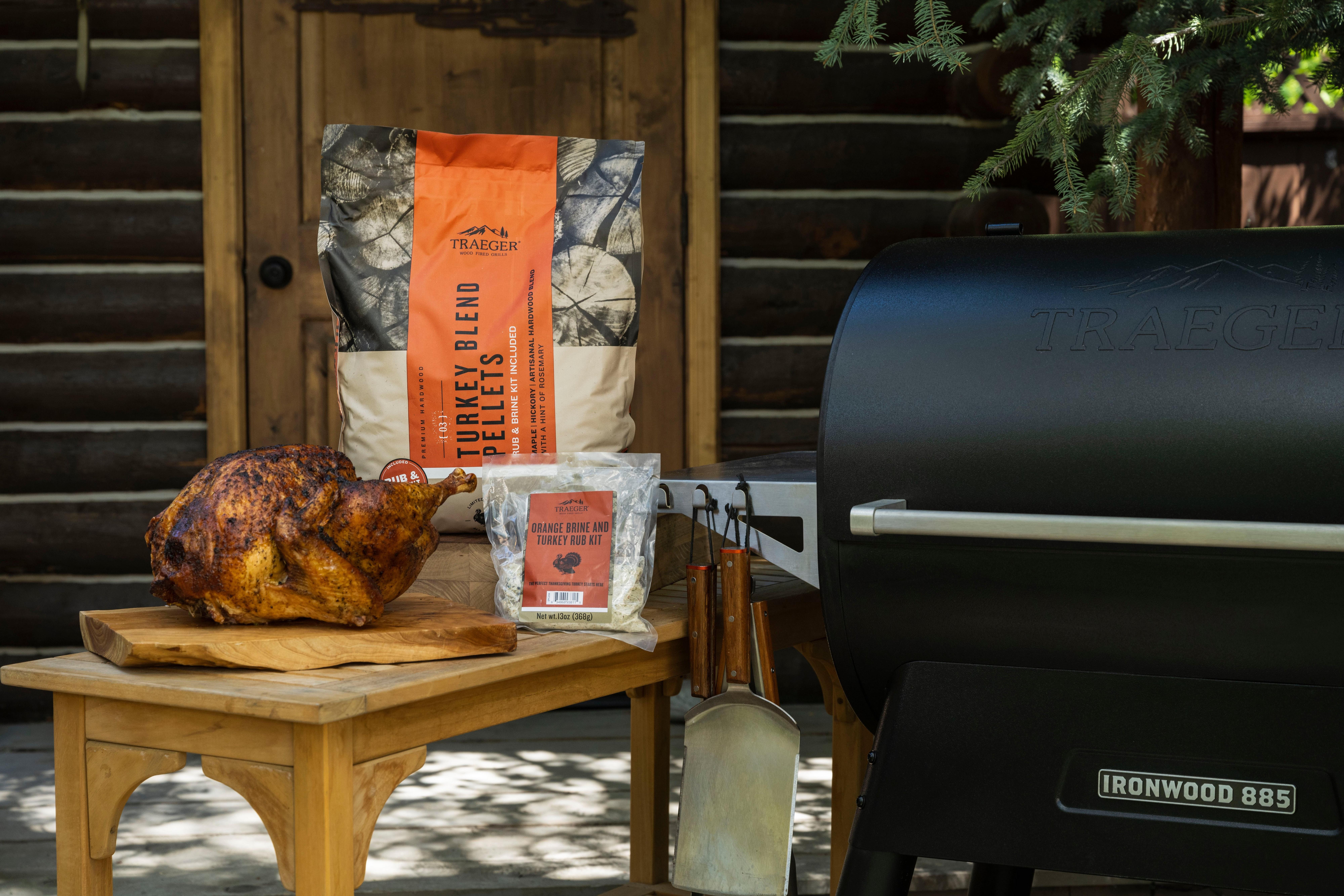 Turkey Blend Pellets_Lifestyle_007