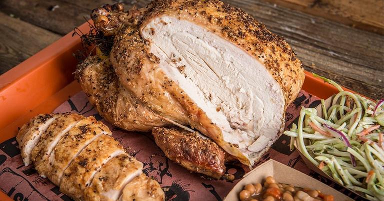 Whole-Smoked-Chicken_Traeger-Wood-Pellet-Grills_RE_HE_M
