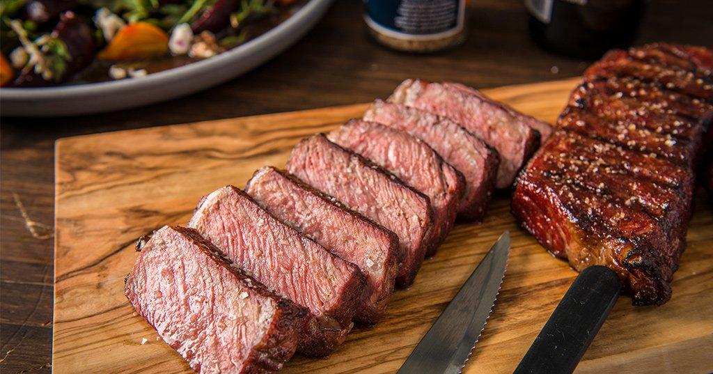 reverse-seared-new-york-steak_Traeger-Wood-Fired-Grills_RE_HE_M