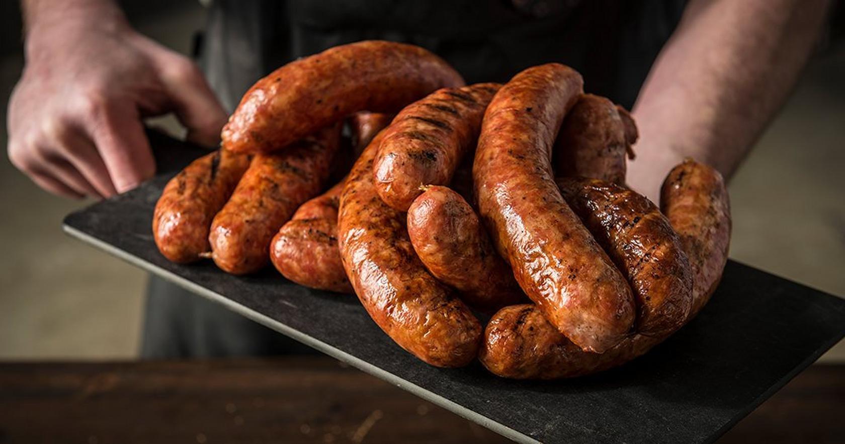 smoked-sausage_Traeger-Wood-Fired-Grills_RE_HE_M