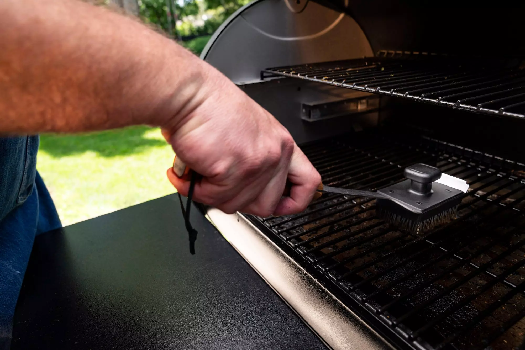 Automated Grill Cleaning Brush  Best Grill Cleaning Robot & Tools