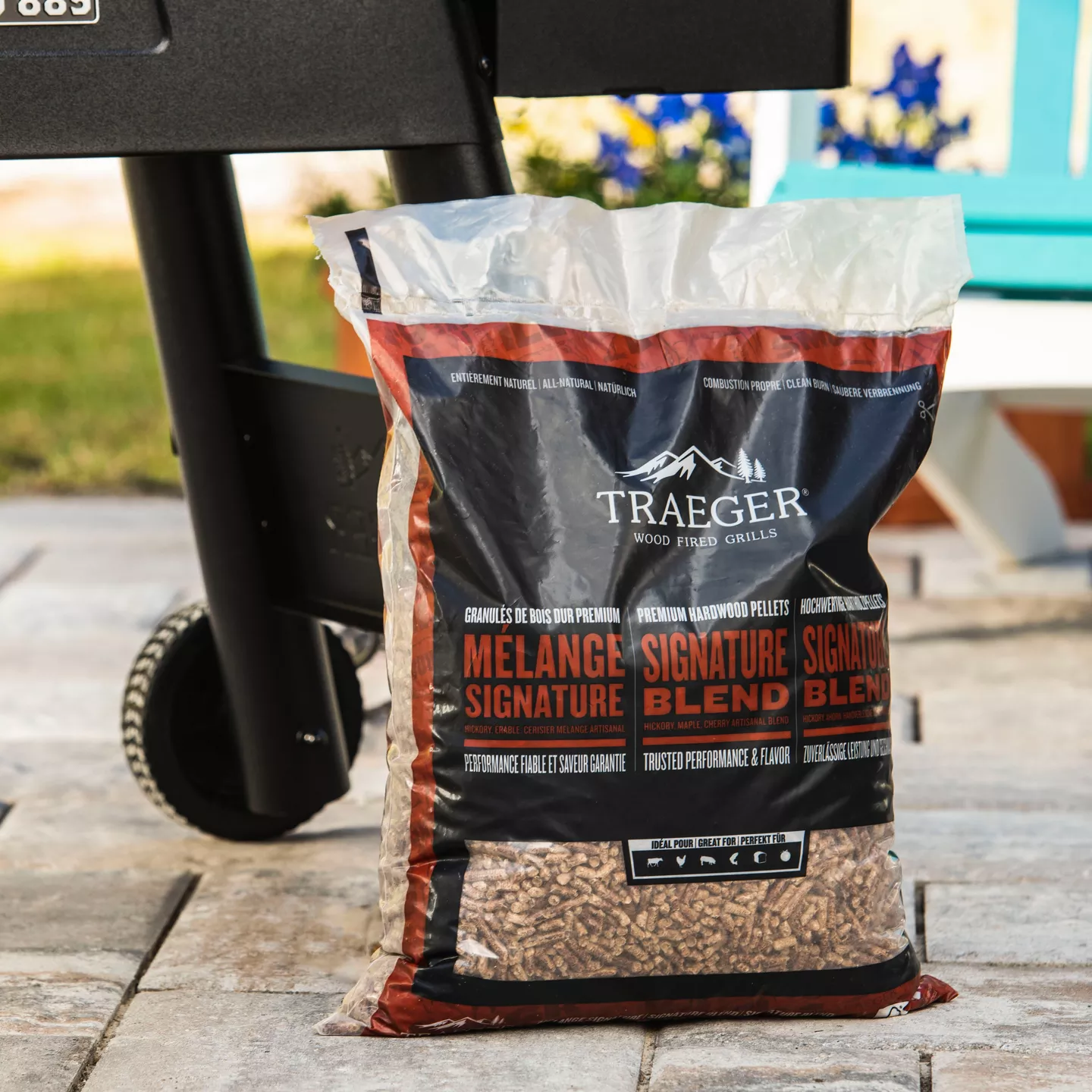TRAEGER drevené pelety FSC Signature Blend 630 kg