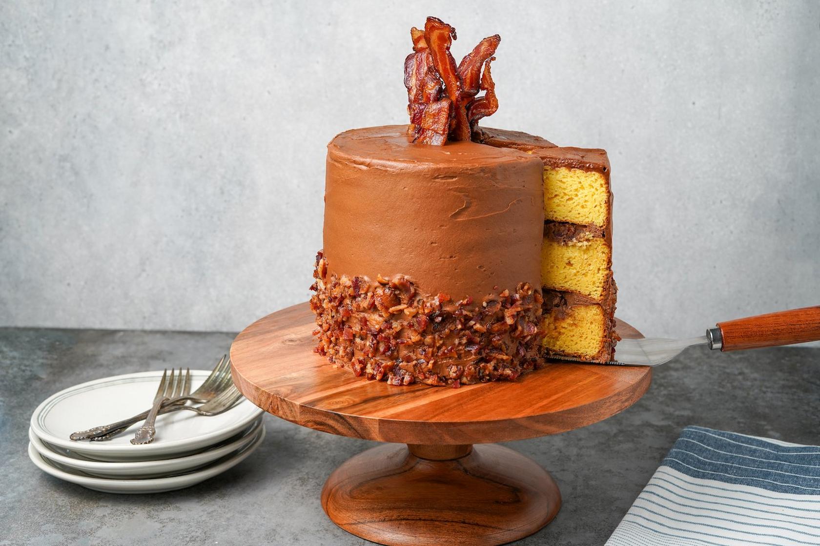 yellow-cake-candied-bacon