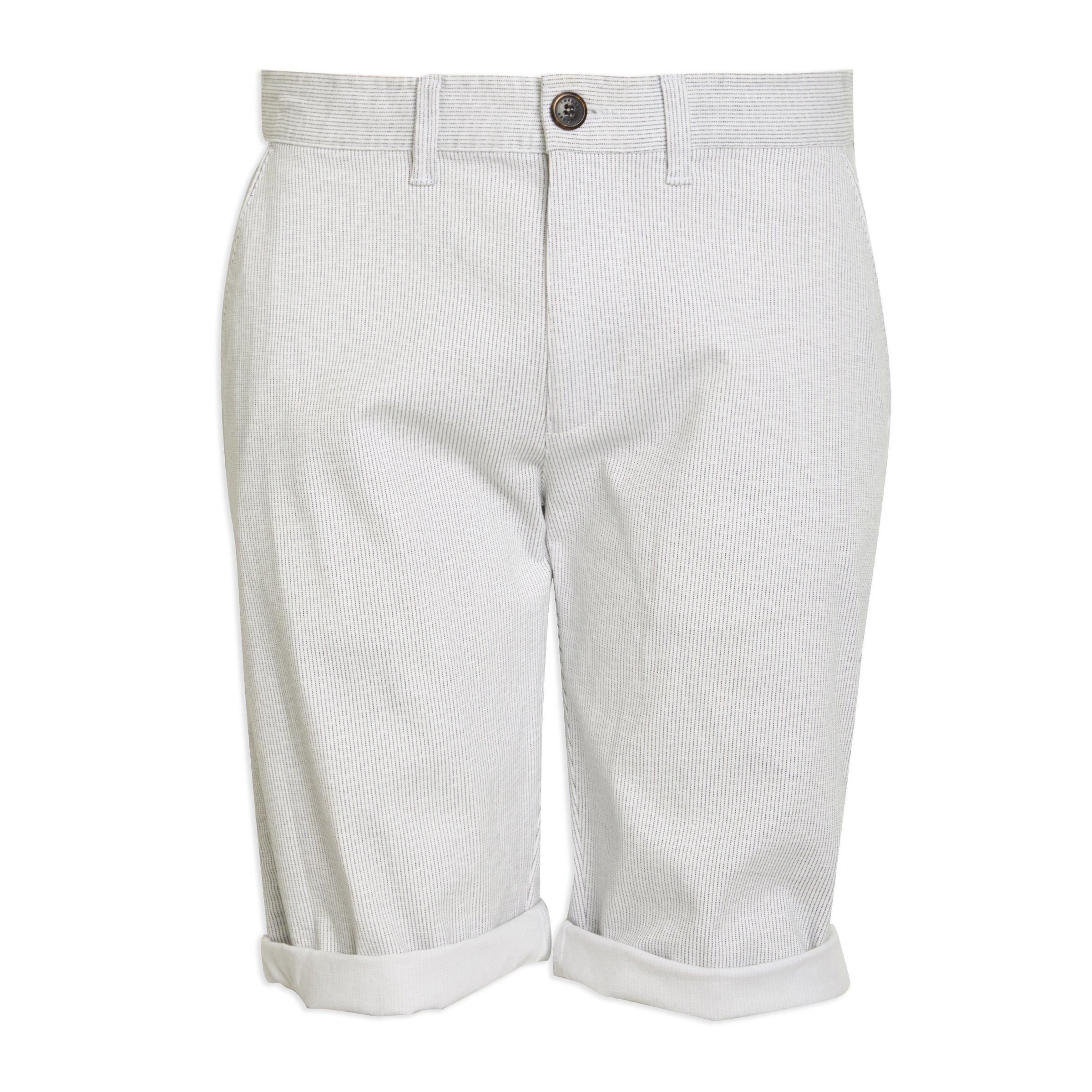 White chino hot sale shorts mens