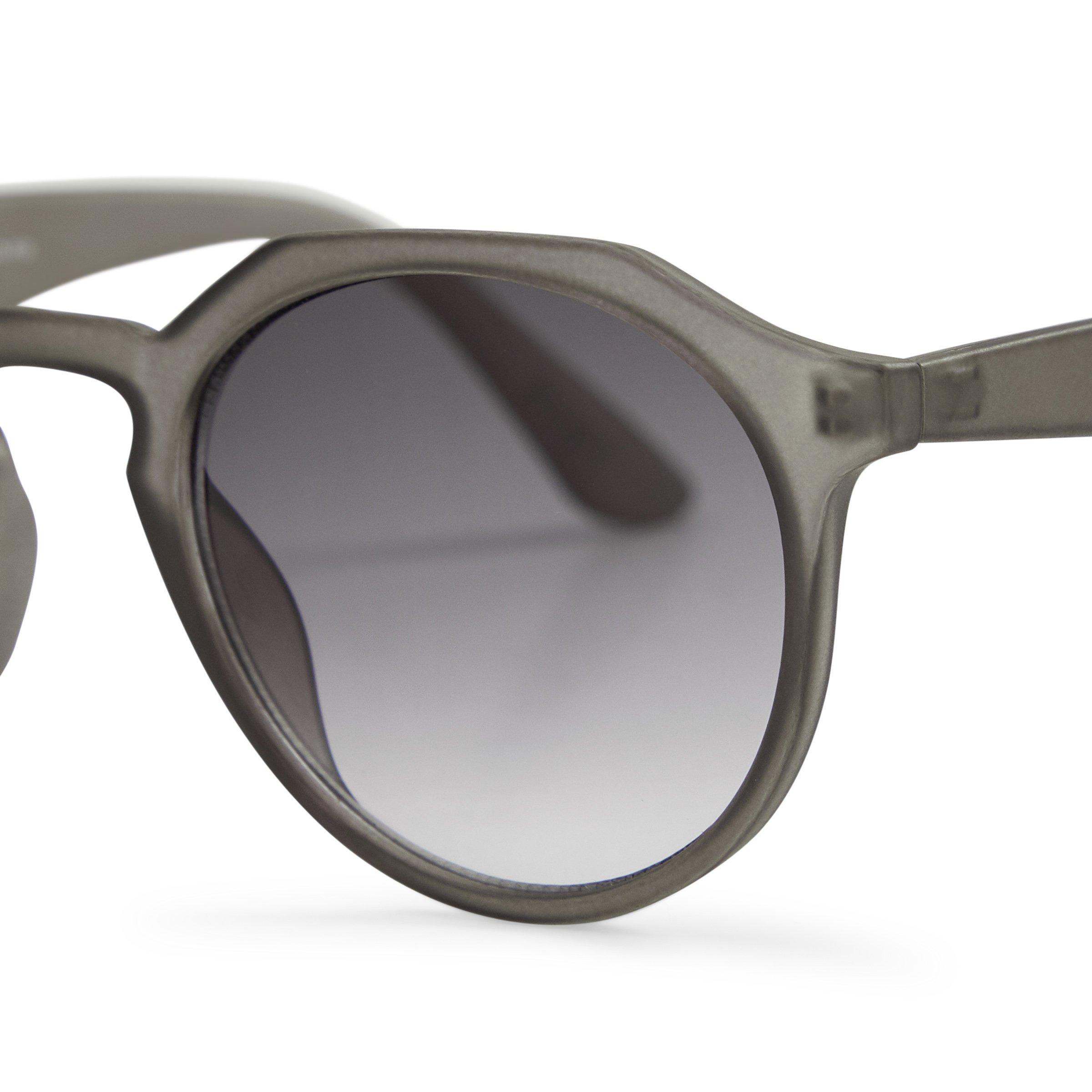Grey on sale round sunglasses