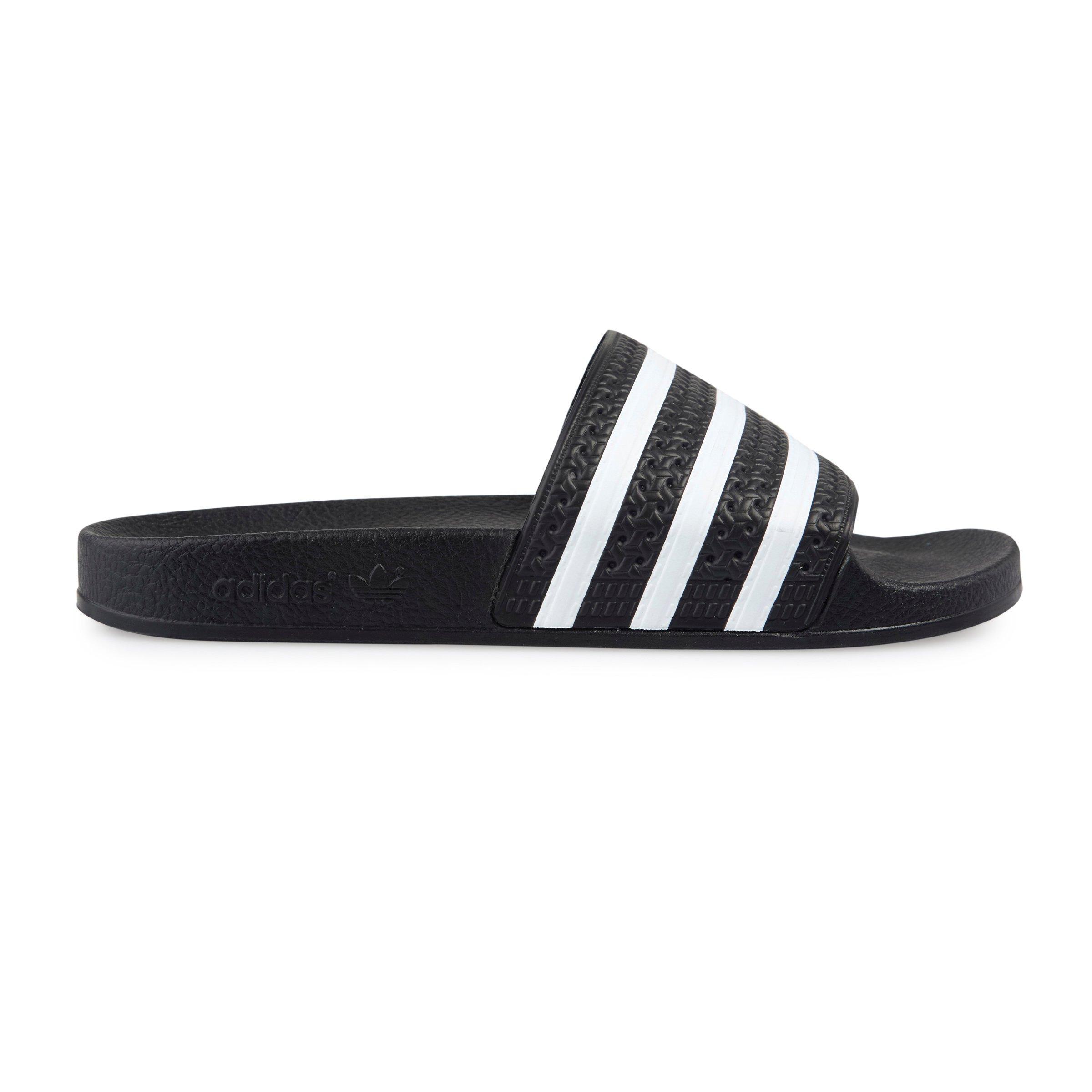 Adidas cheap black chappal