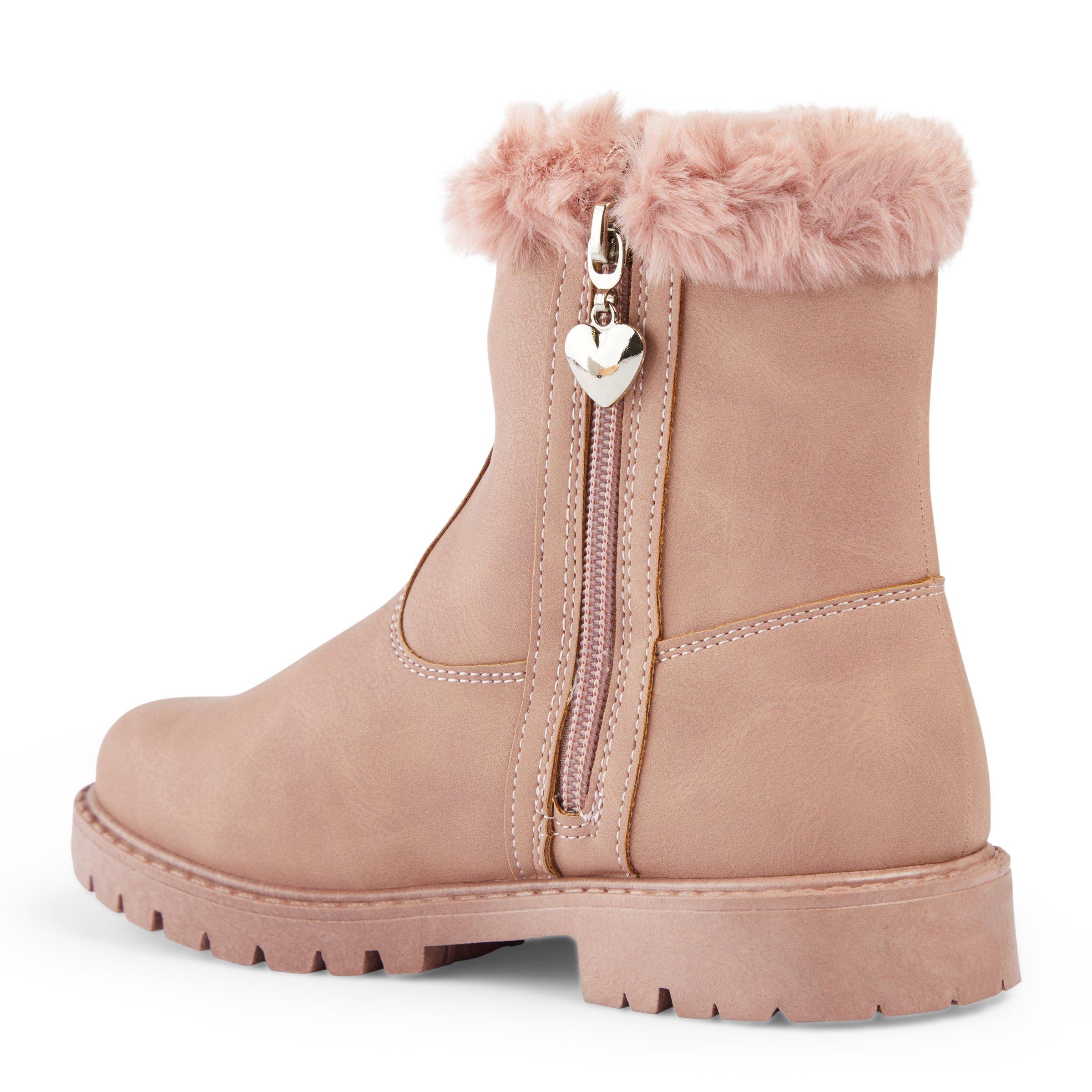 Girl boots hot sale with fur