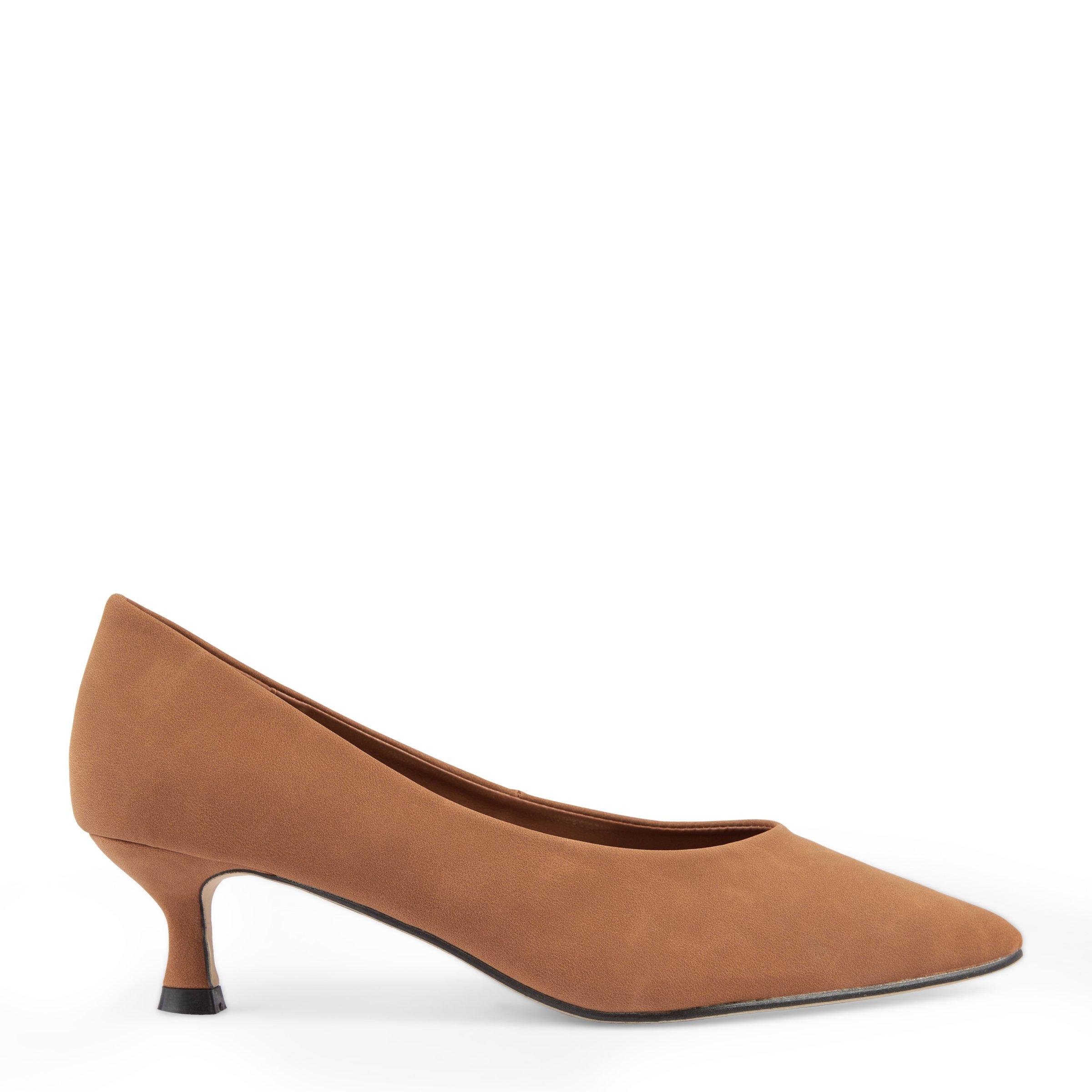 Tan court heels sale