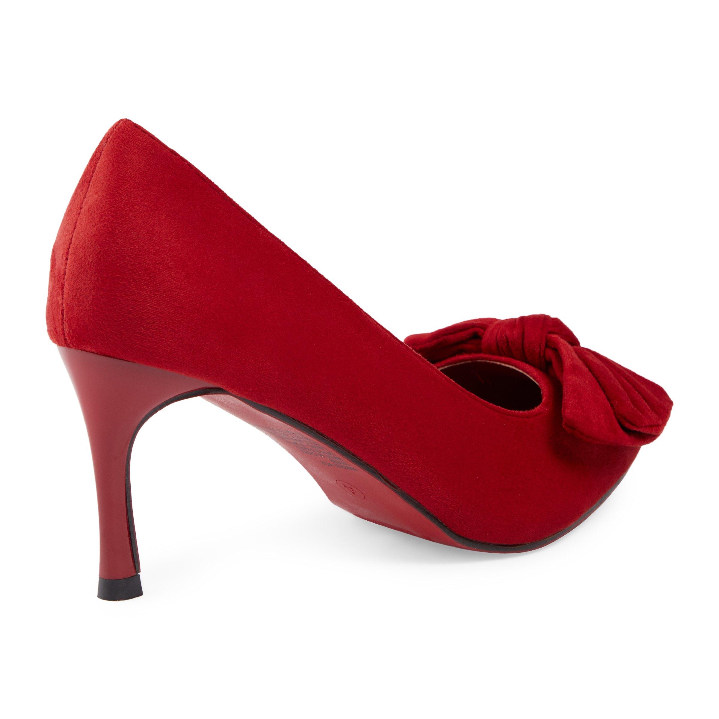 Red on sale heels court