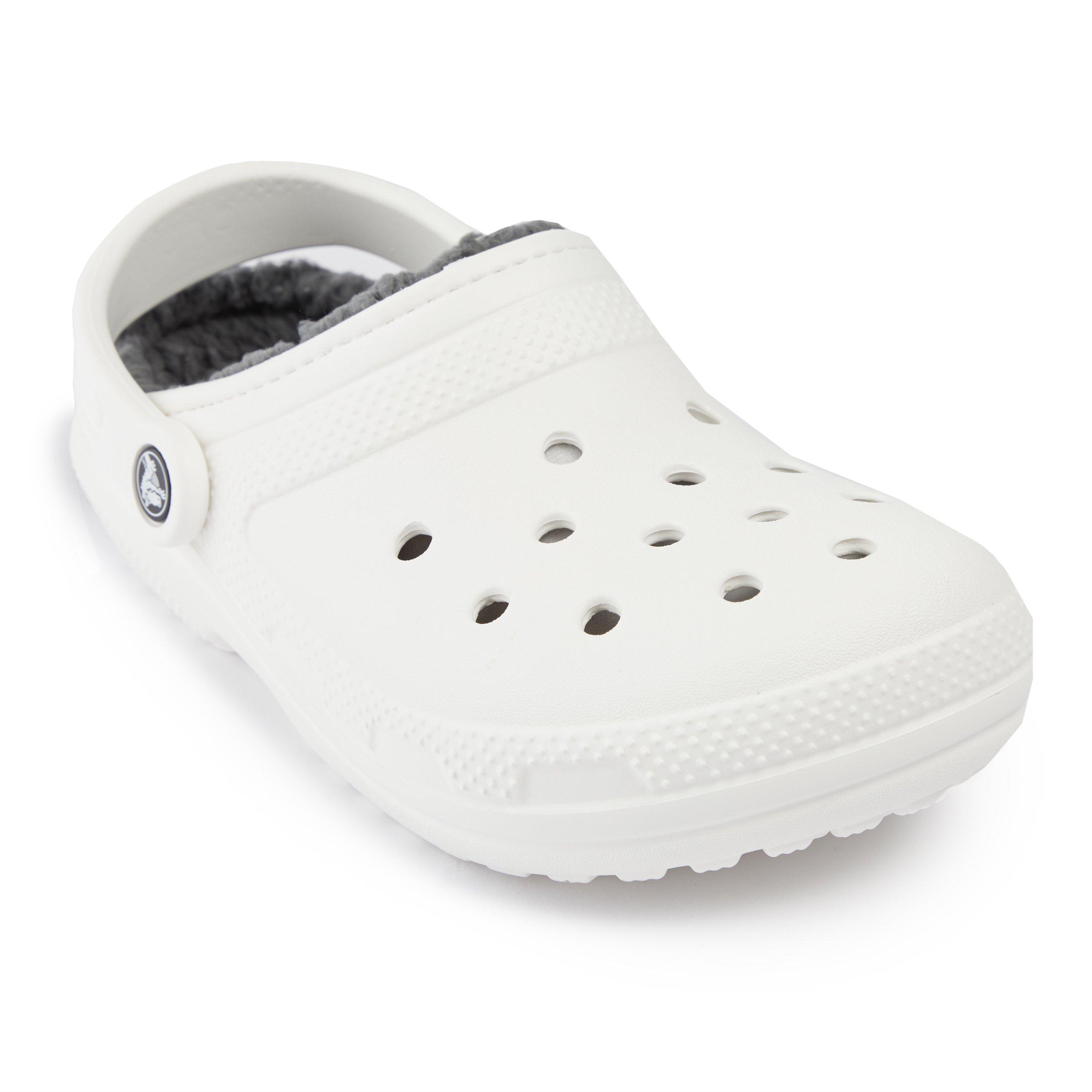 Crocs with best sale fur white