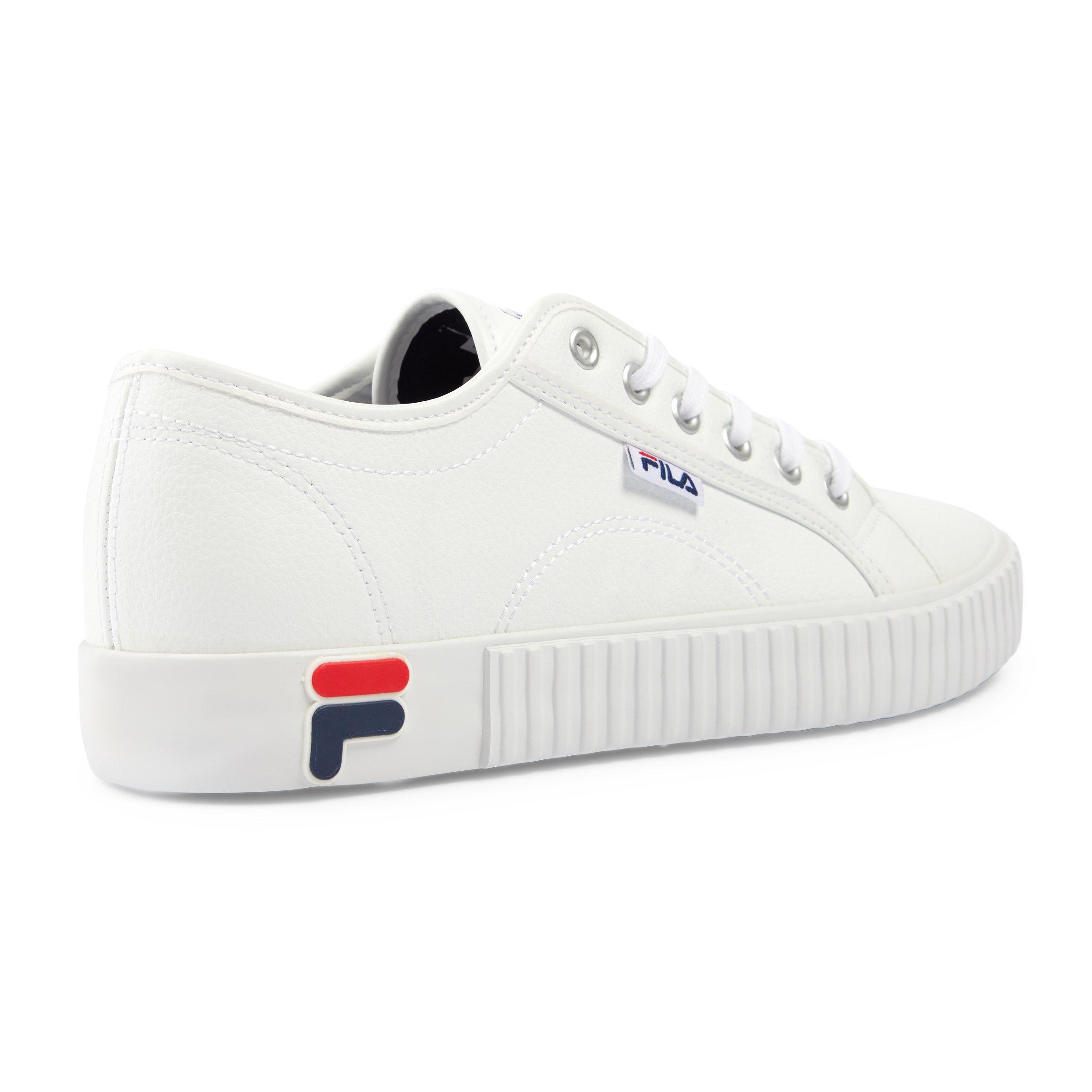 Fila classic cheap white sneakers