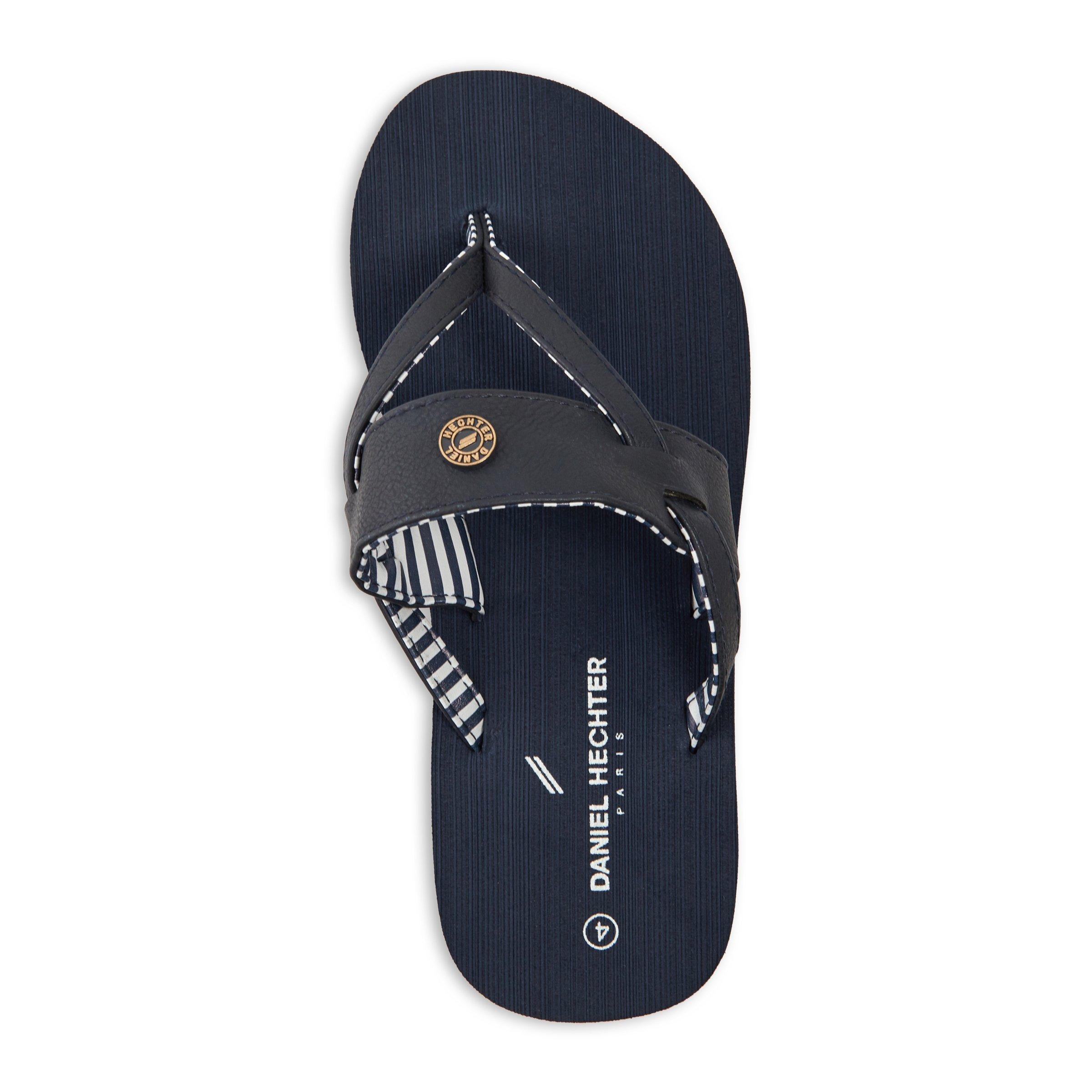 Navy wedge 2024 flip flops