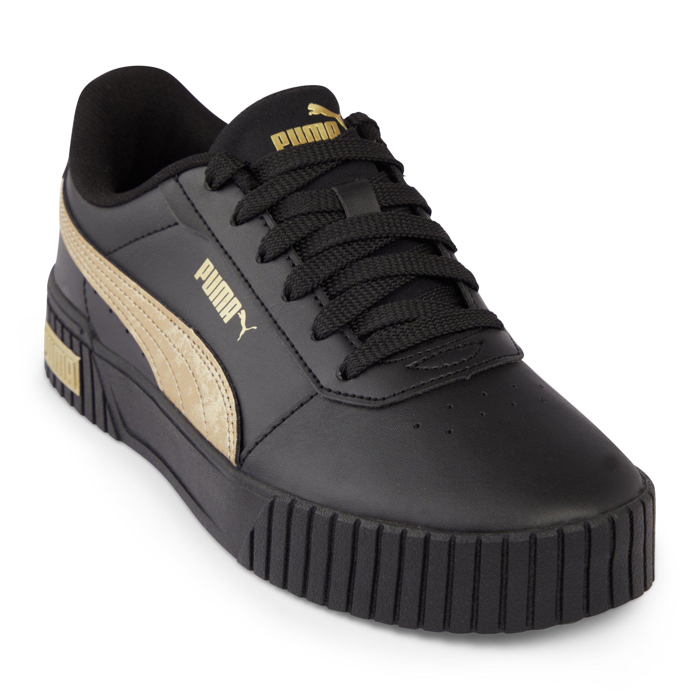 Black puma store sneakers for ladies