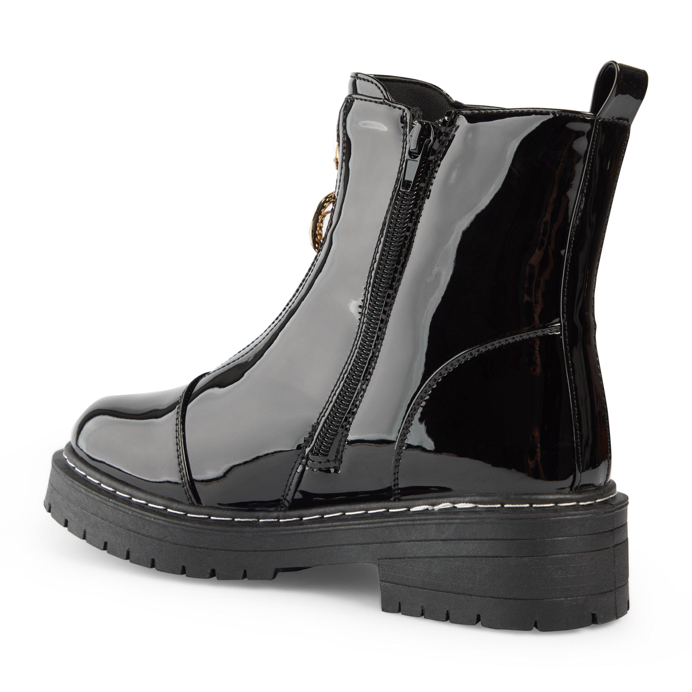 Front zip chelsea boots best sale