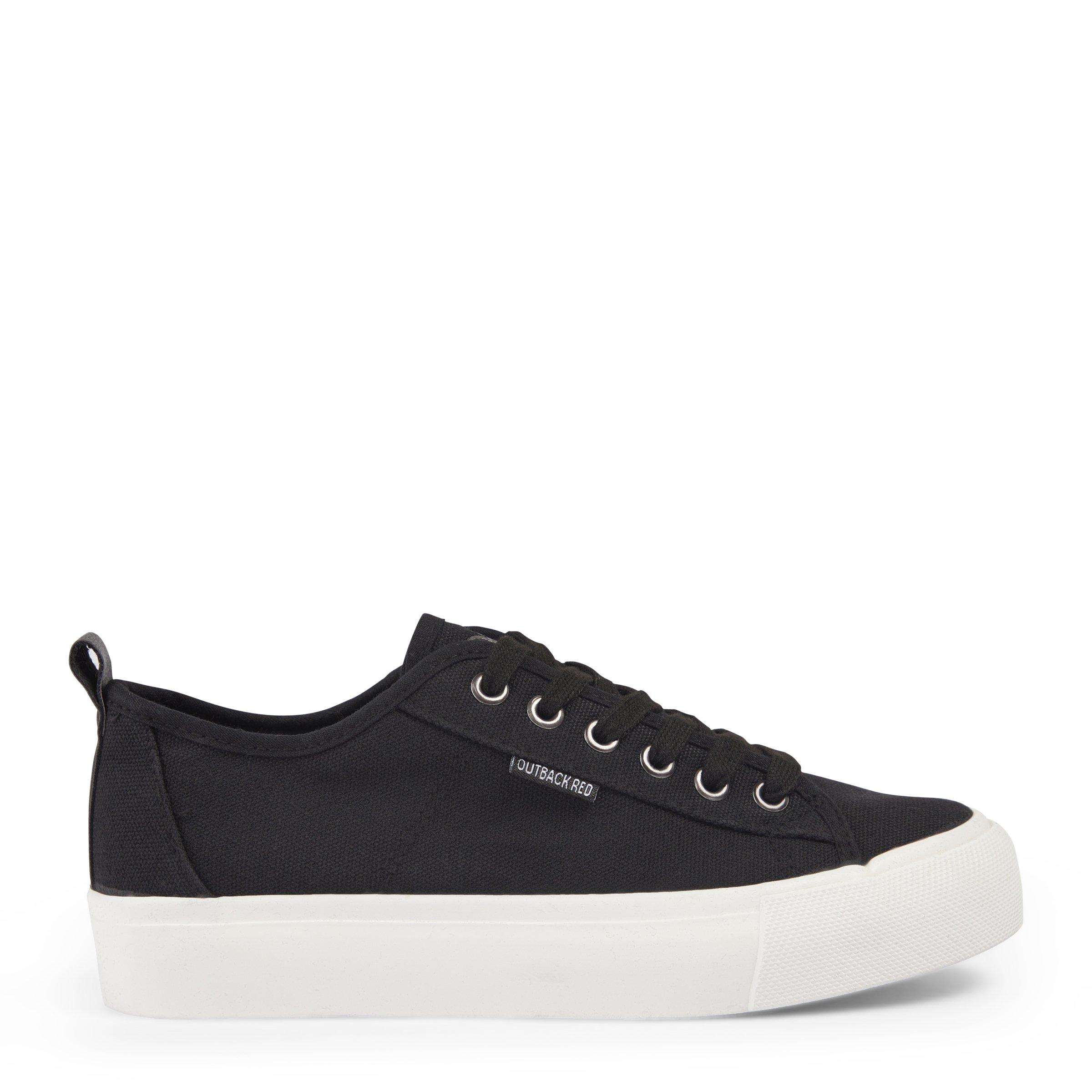 Red and black pumas platform hotsell