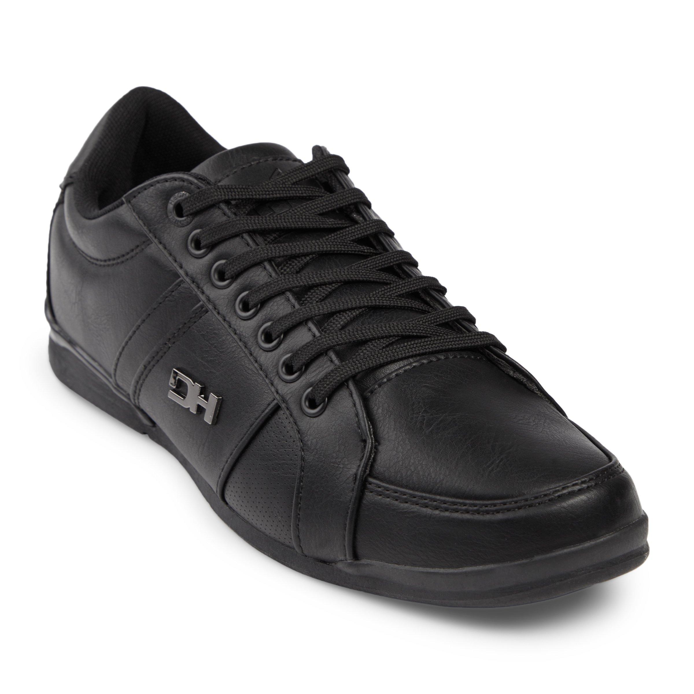 Black store smart sneakers