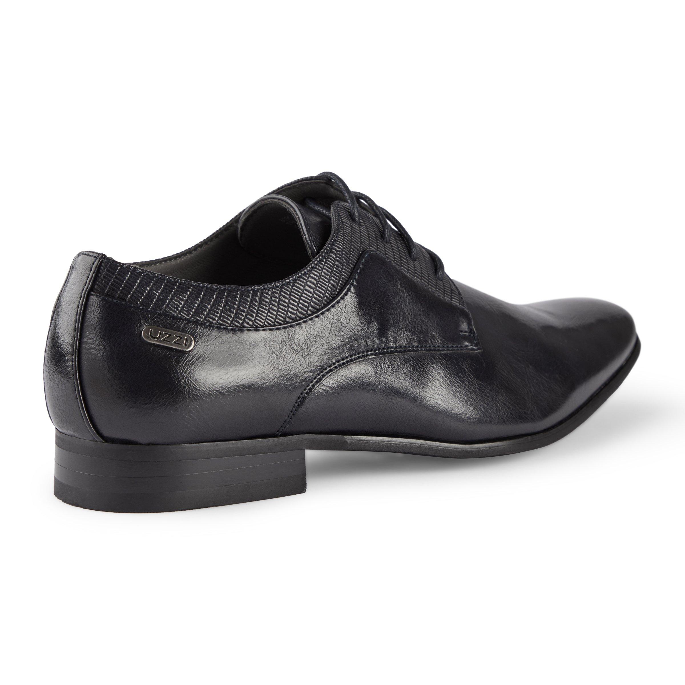 Uzzi store formal shoes