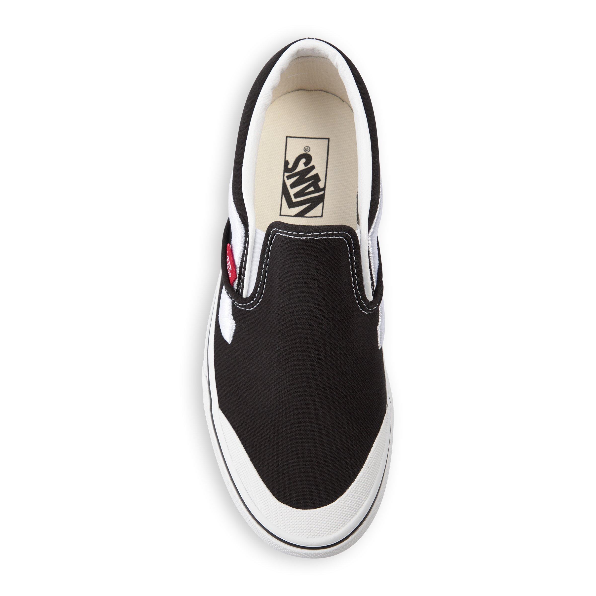 Vans 138 hotsell slip on