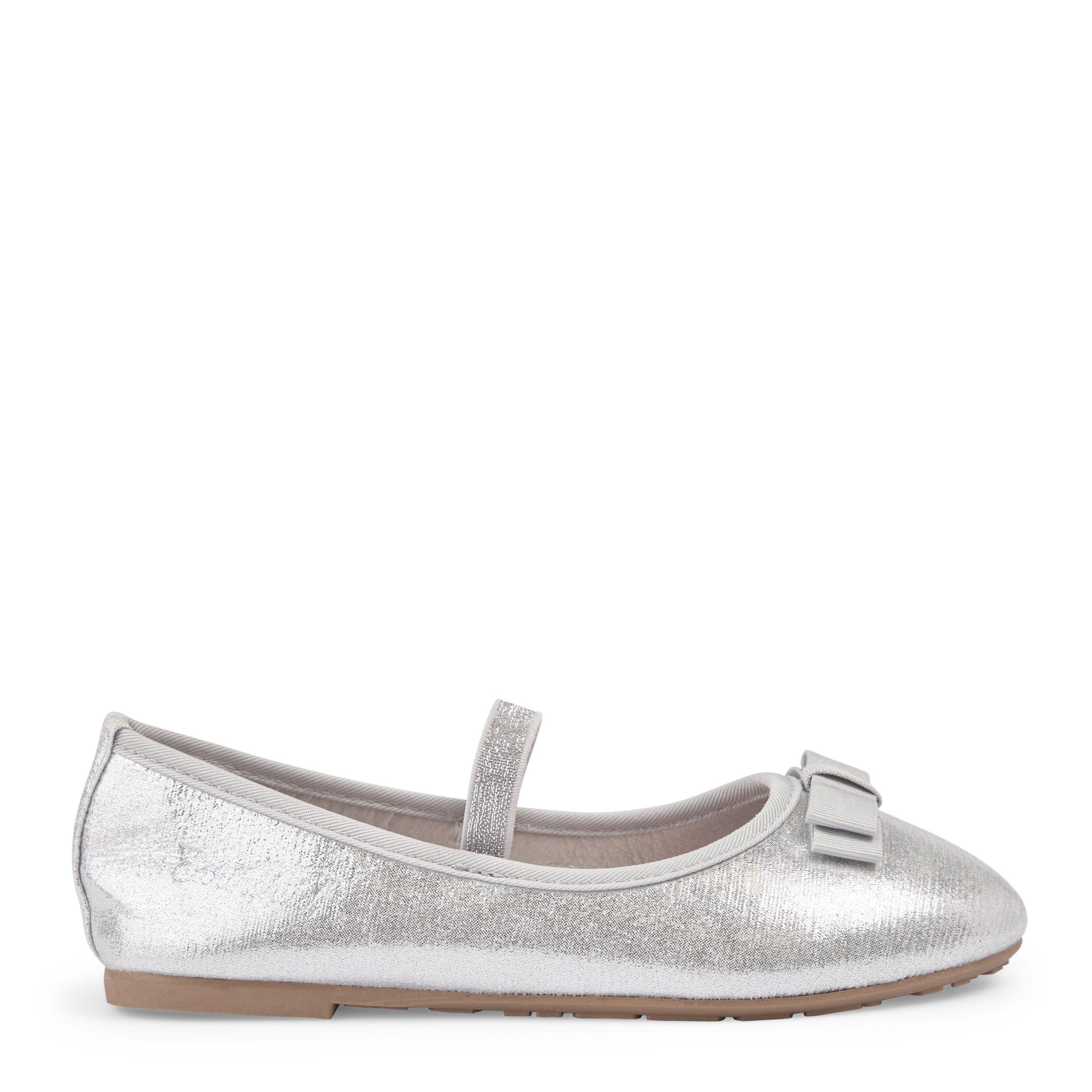 Girls store silver pumps