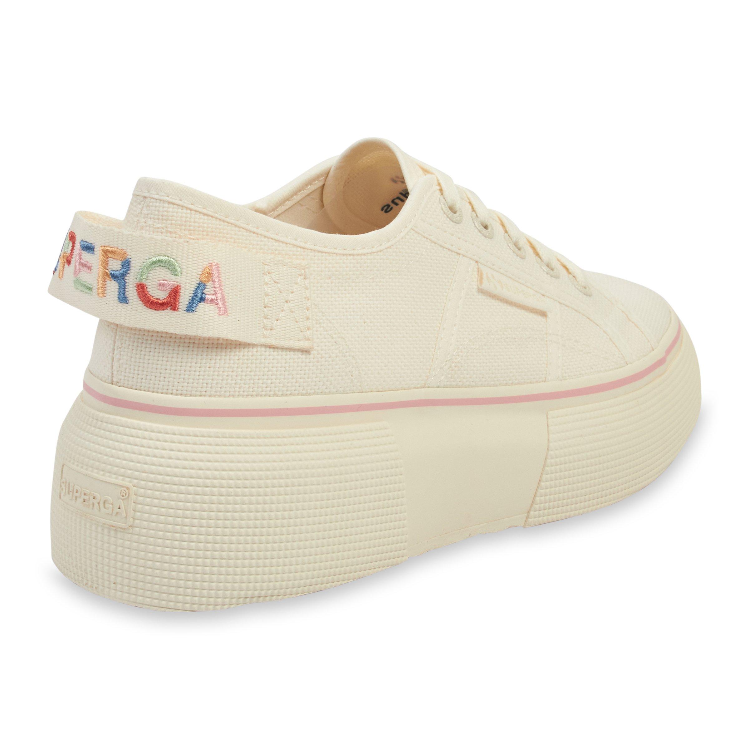 Superga on outlet line