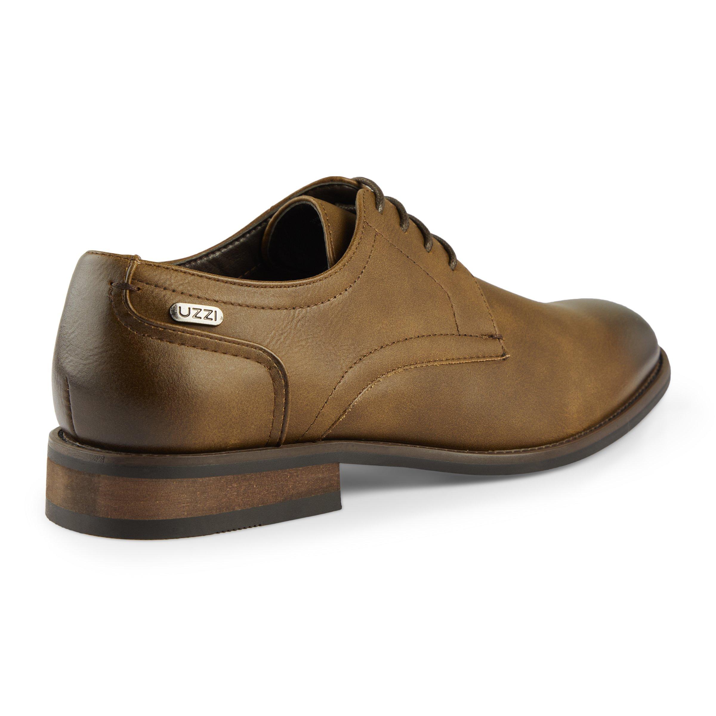 Uzzi store formal shoes