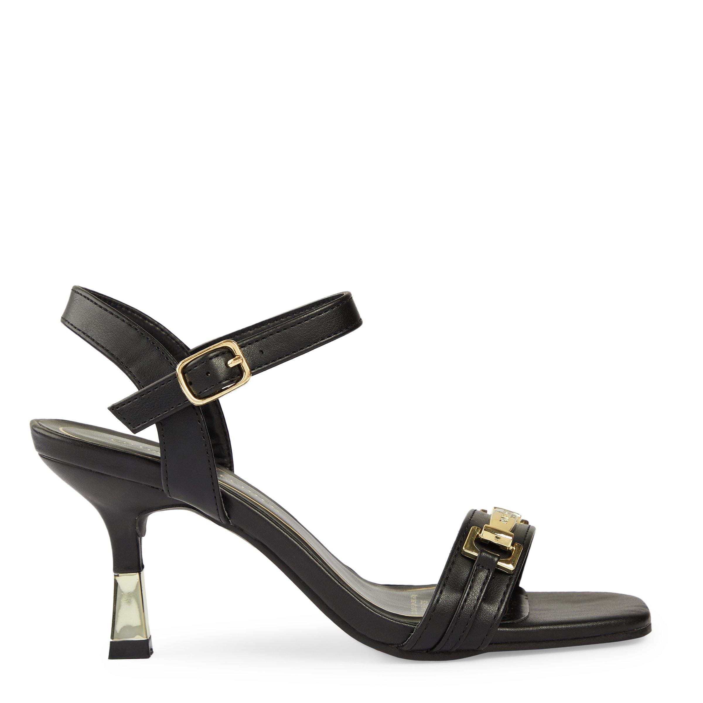 Black strap outlet heeled sandals