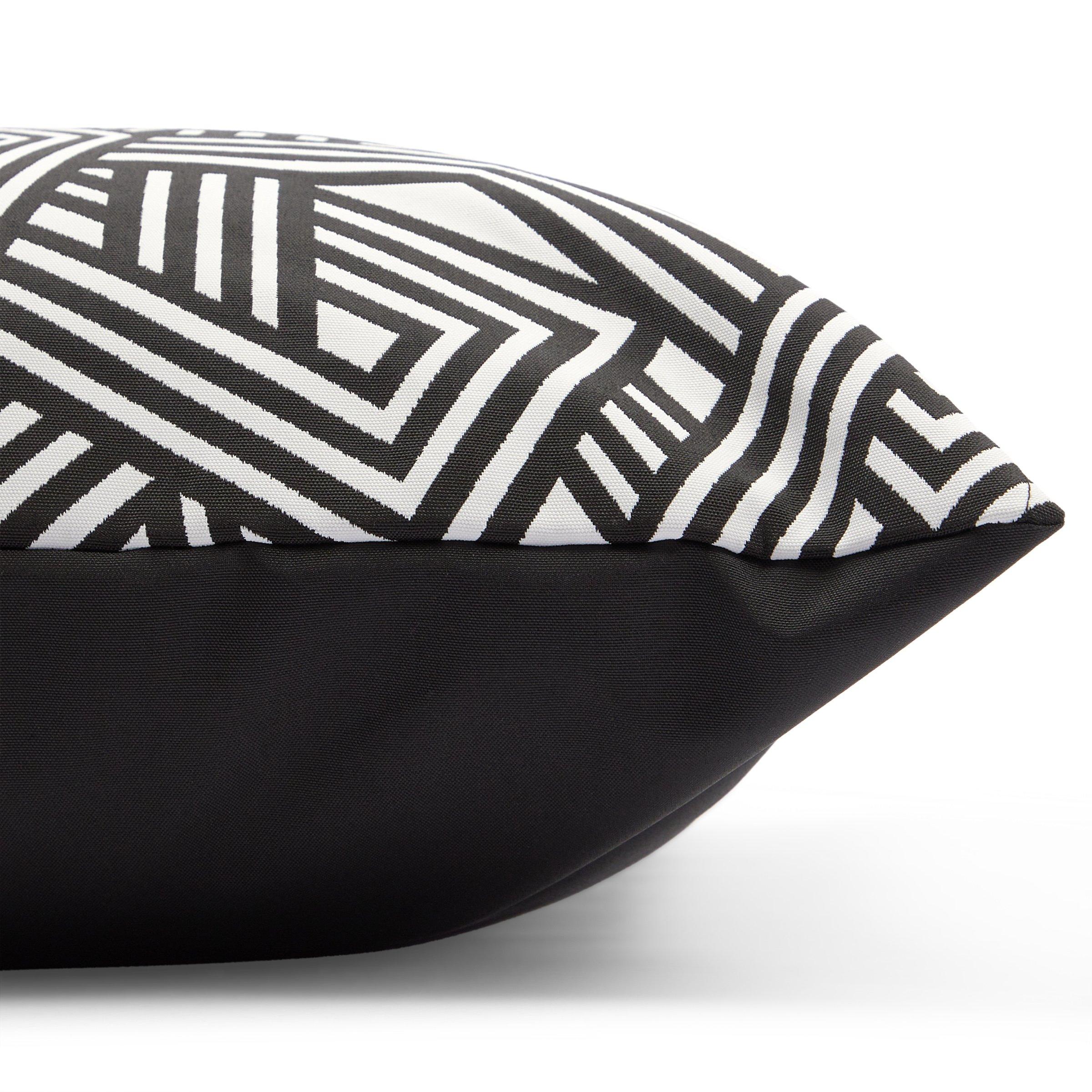 Black and White Scatter Cushion 3124896 Loads of Living