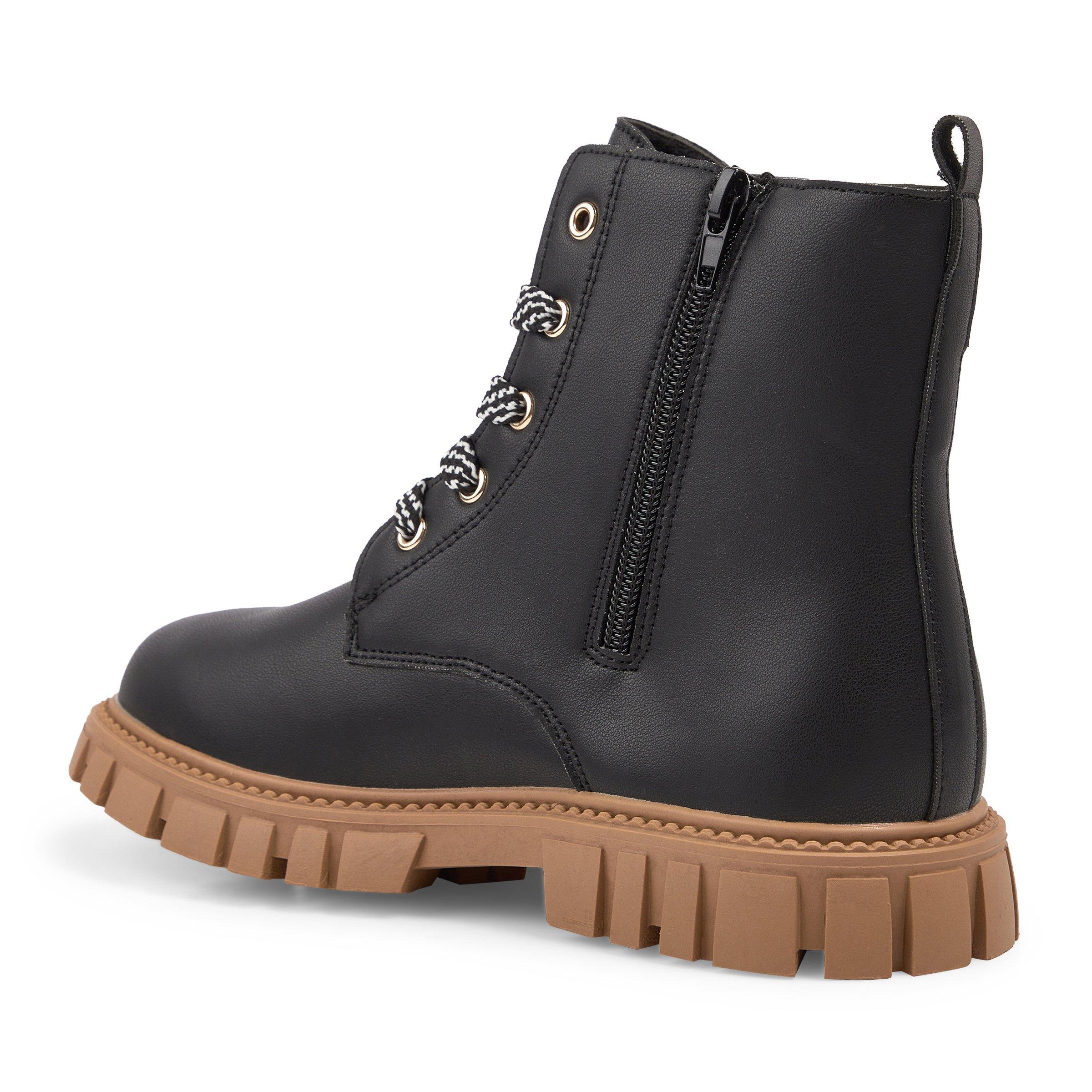 Girls Black Boots 3132703 Identity