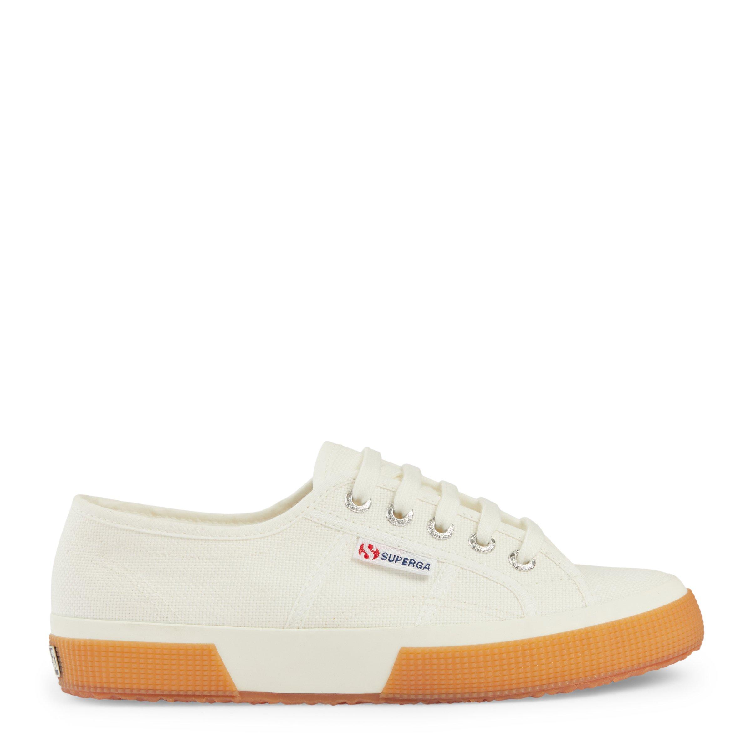 2750 Cotu Classic Canvas Gum 3155756 Superga