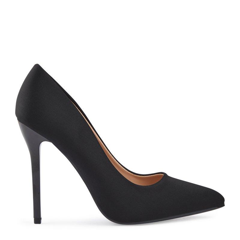 Court heels online