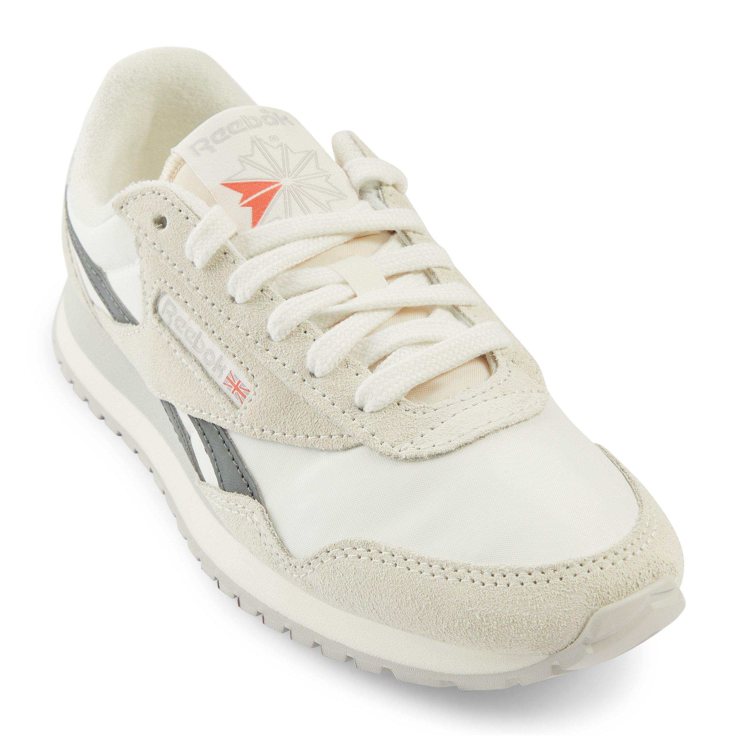 Classic AZ Sneaker (3184395) | Reebok
