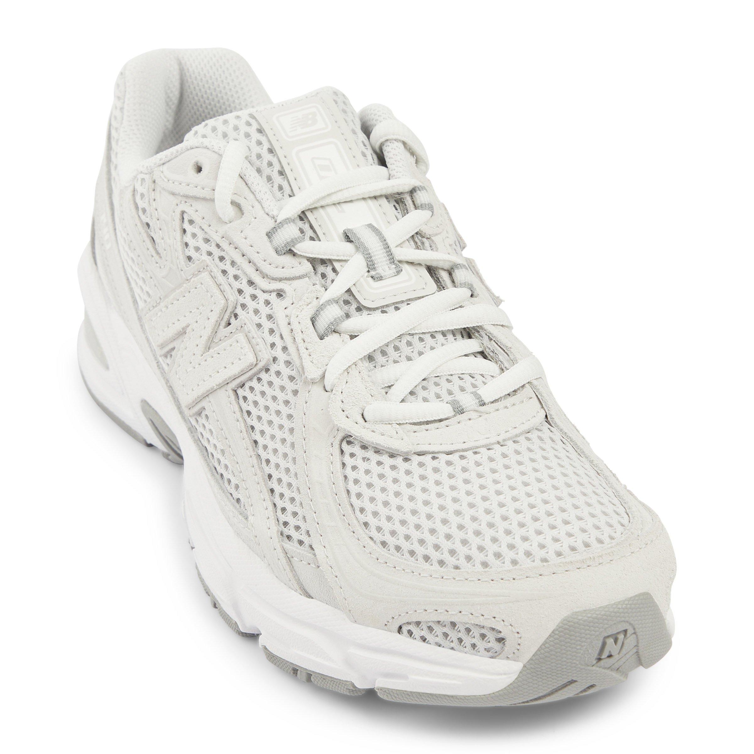 White 740 (3185887) | New Balance