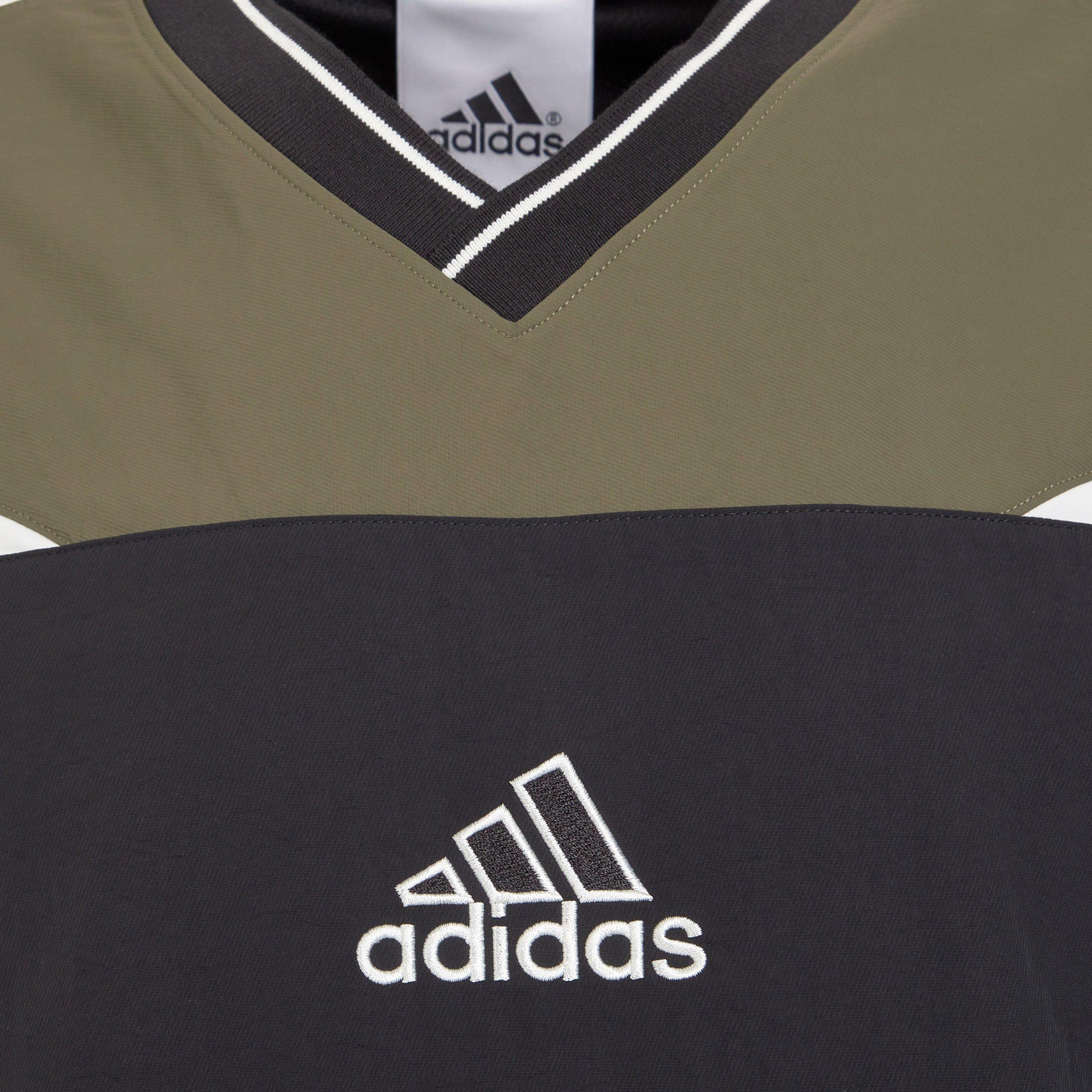Fatigue Cutline Pullover Top (3187596) | Adidas