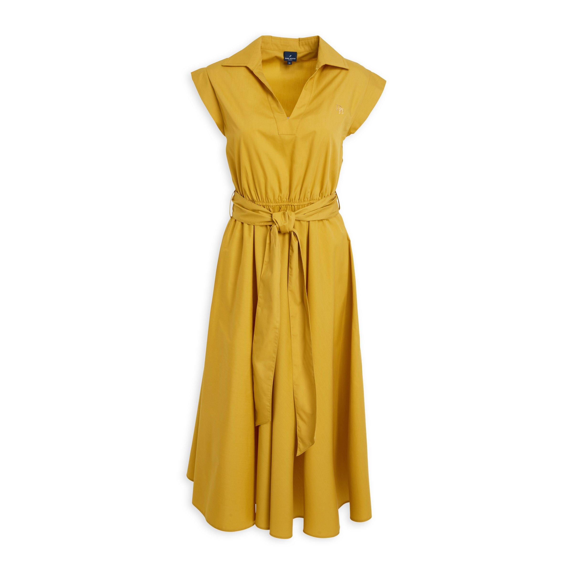 green emerald velvet dress Buy Janholo