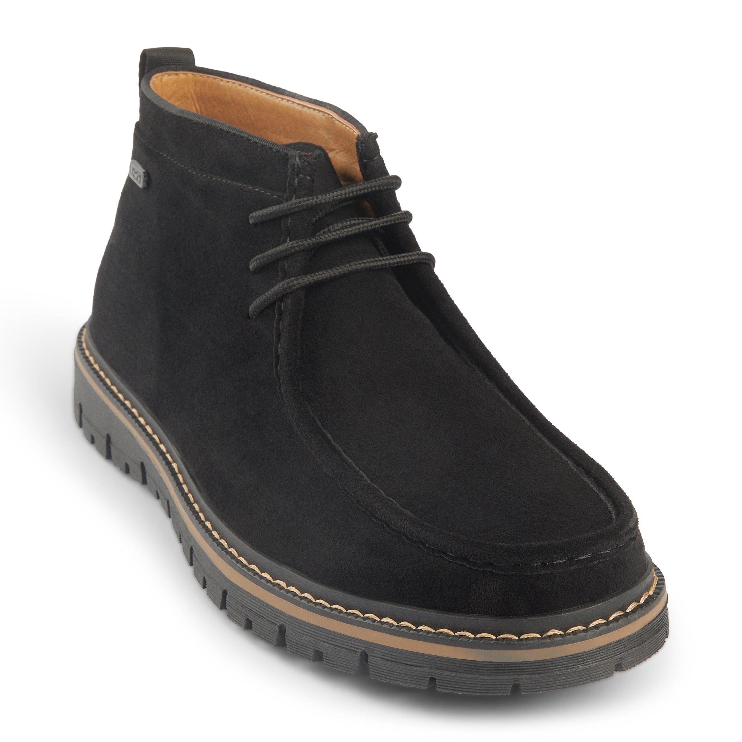 Black Hiking Boots (3204155) | UZZI
