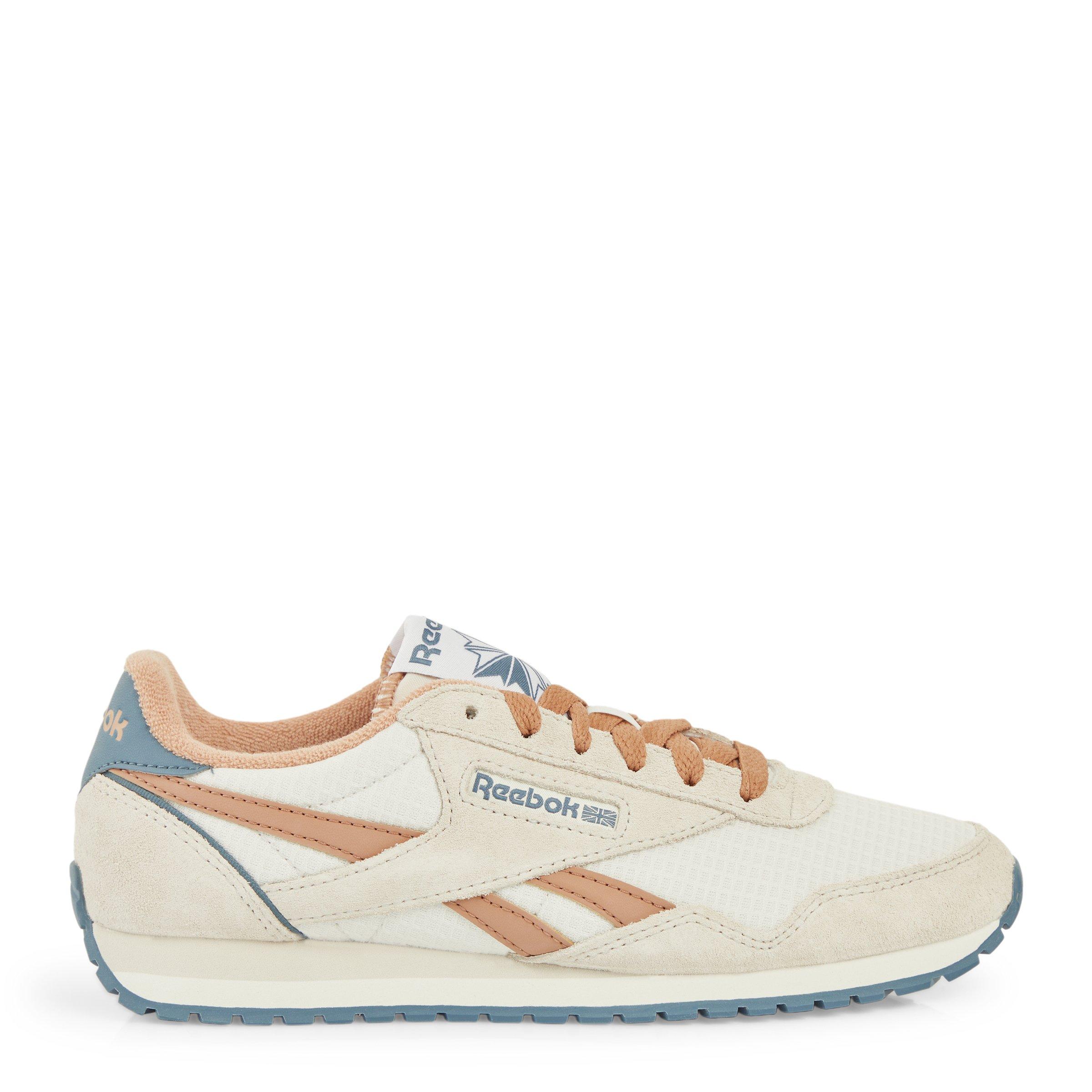Ecru Classic AZ (3210300) | Reebok