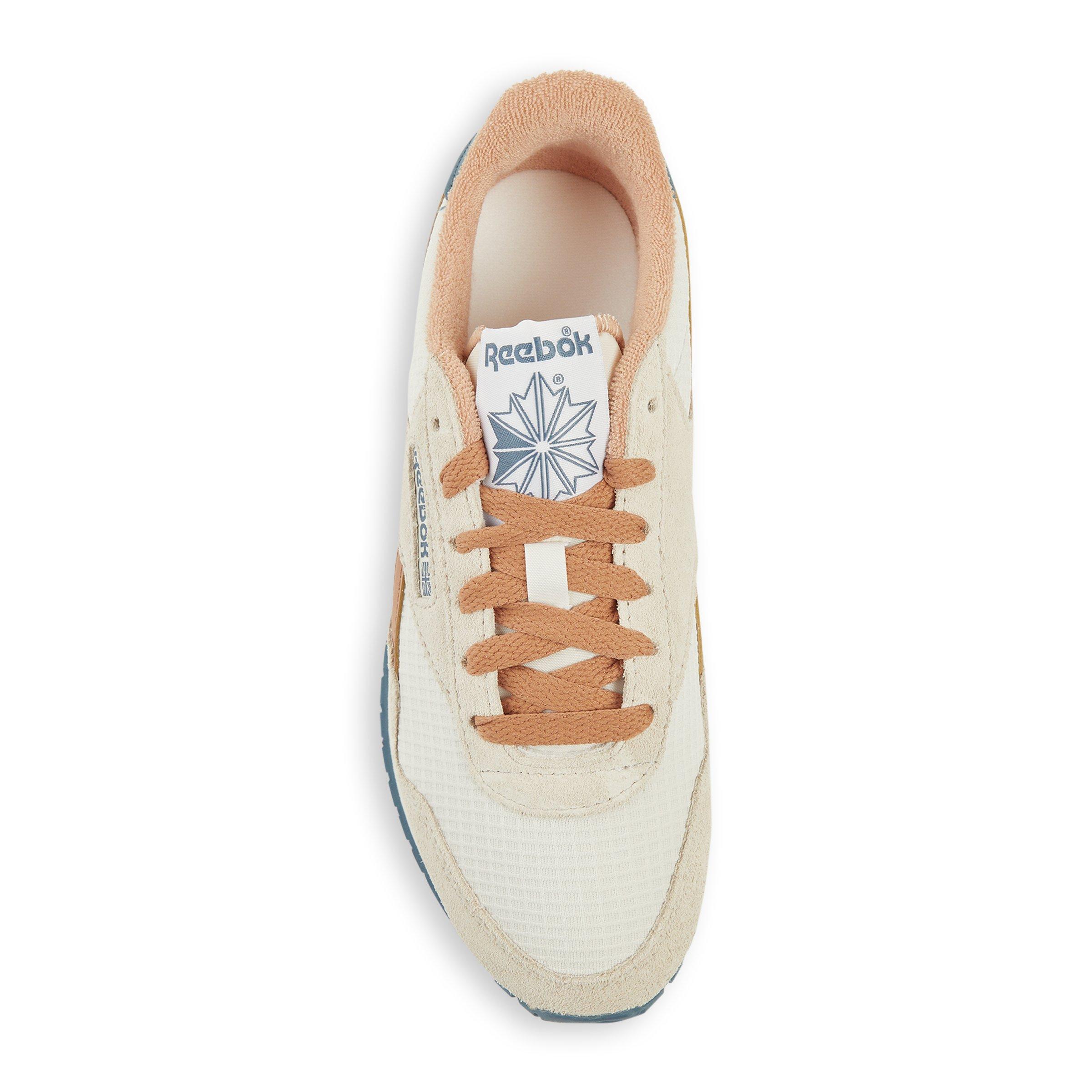 Ecru Classic AZ (3210300) | Reebok