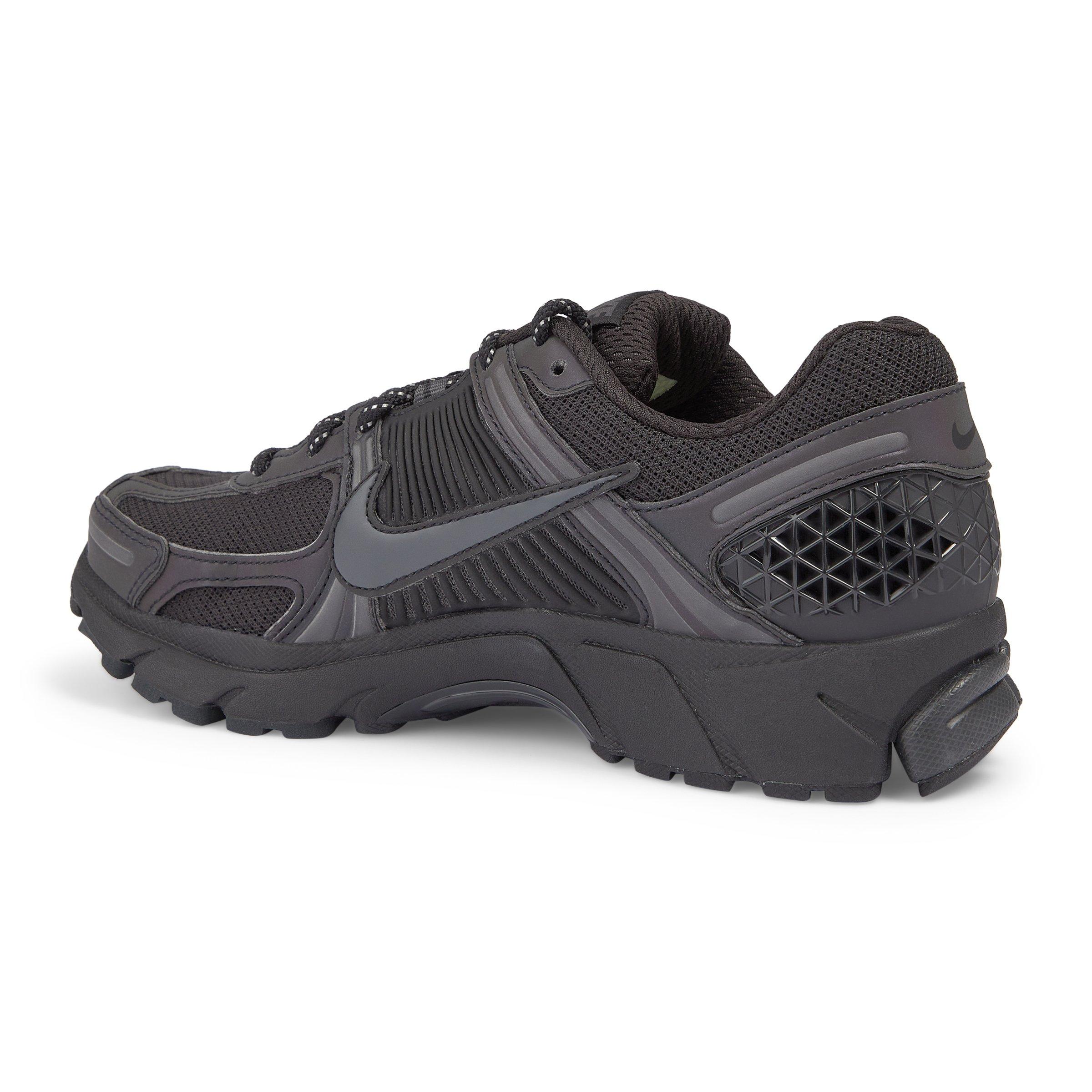 Black Zoom Vomero 5 SE Sneakers (3218299) | Nike