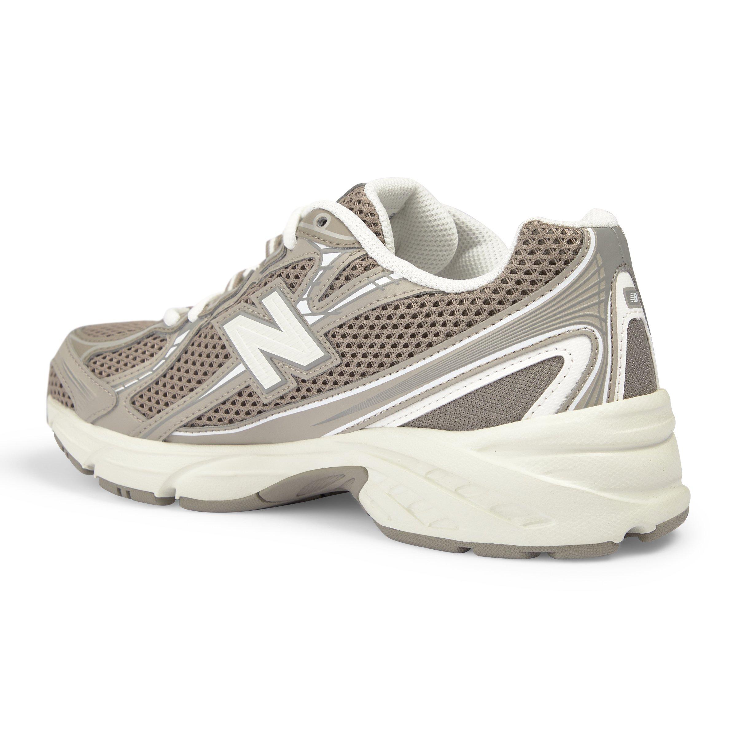 Brown and White 740 Sneaker (3225881) | New Balance