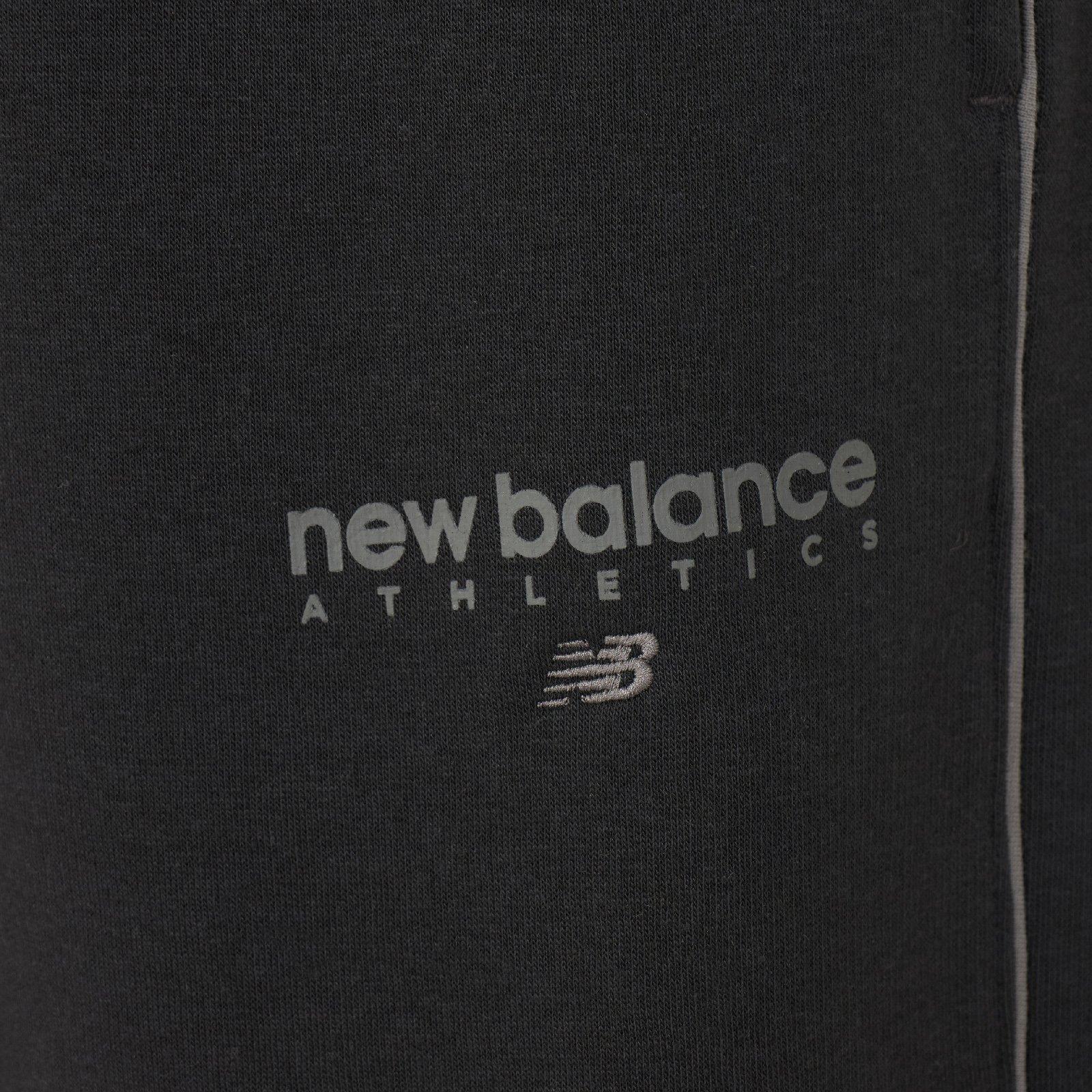 Black Trackside Fleece Pants (3227541) | New Balance