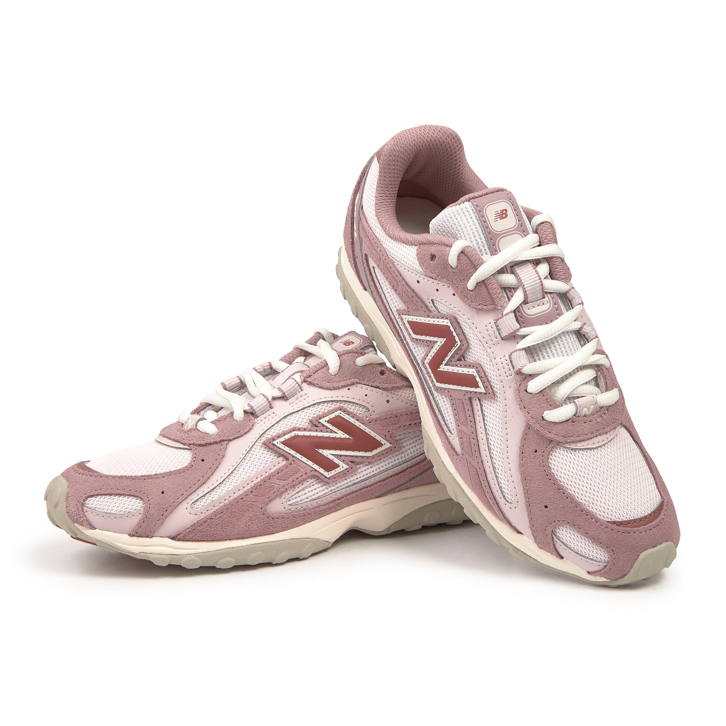 Pink and White 204L Sneakers (3227662) | New Balance