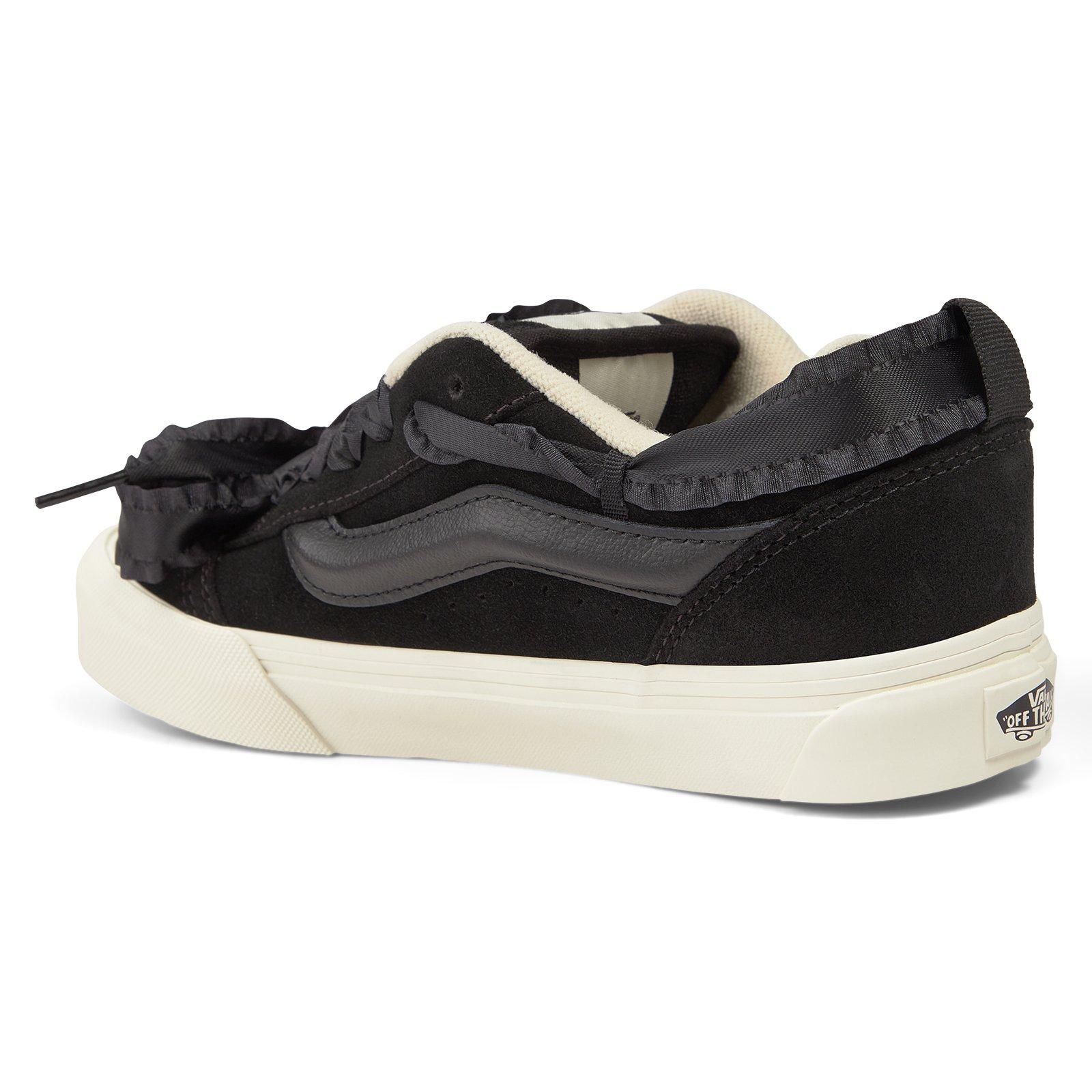 Black Knu Skool Sneakers (3230280) | Vans