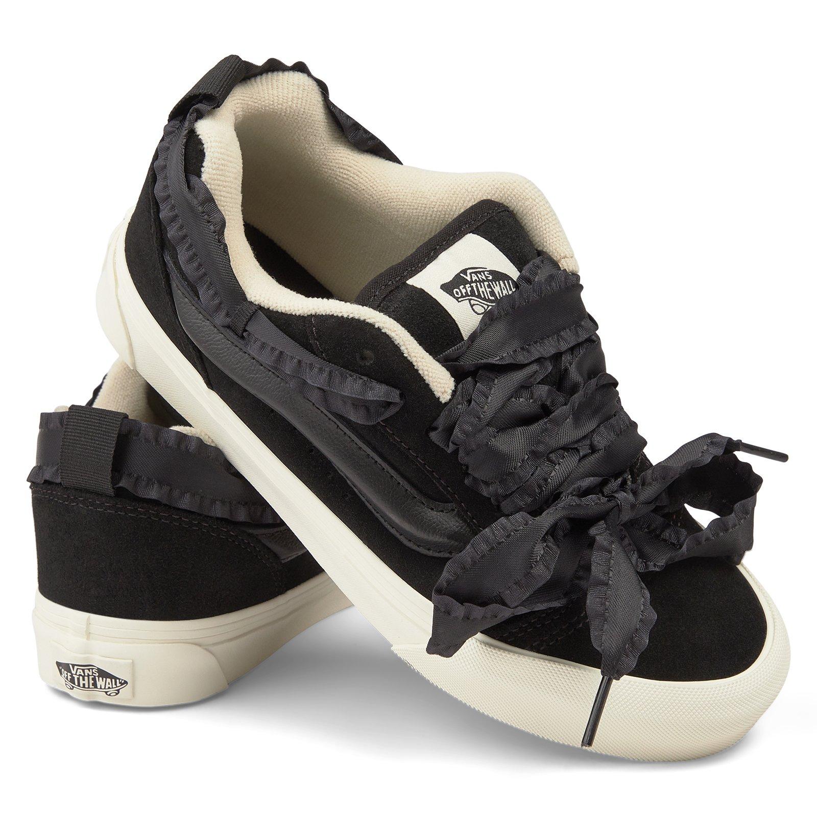 Black Knu Skool Sneakers (3230280) | Vans