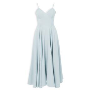Dresses & Jumpsuits
