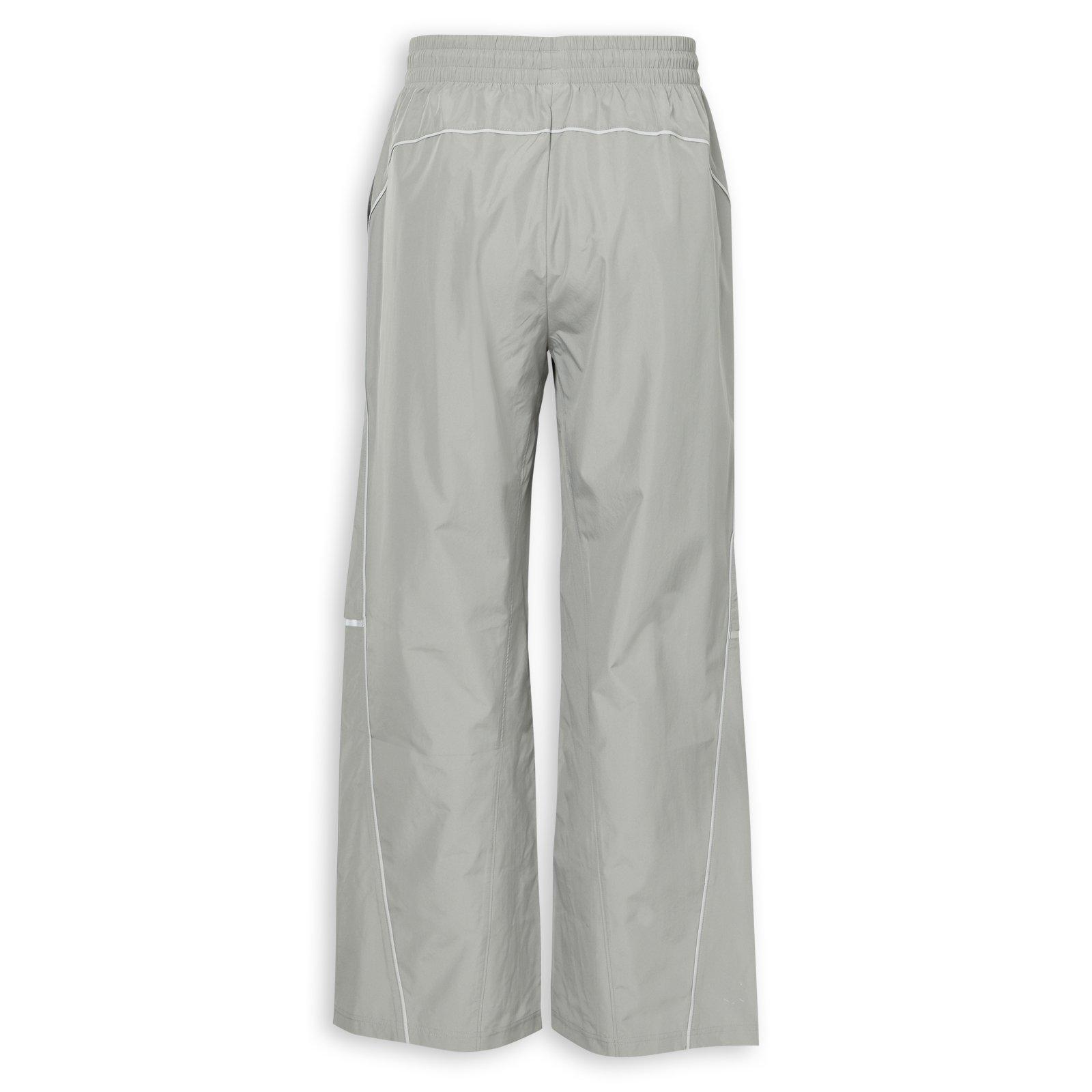 【nyxu】Verour Cargo Pants ミルク(グレー) Sサイズ Grey Elusive Shell Pant (3273233) | New Balance