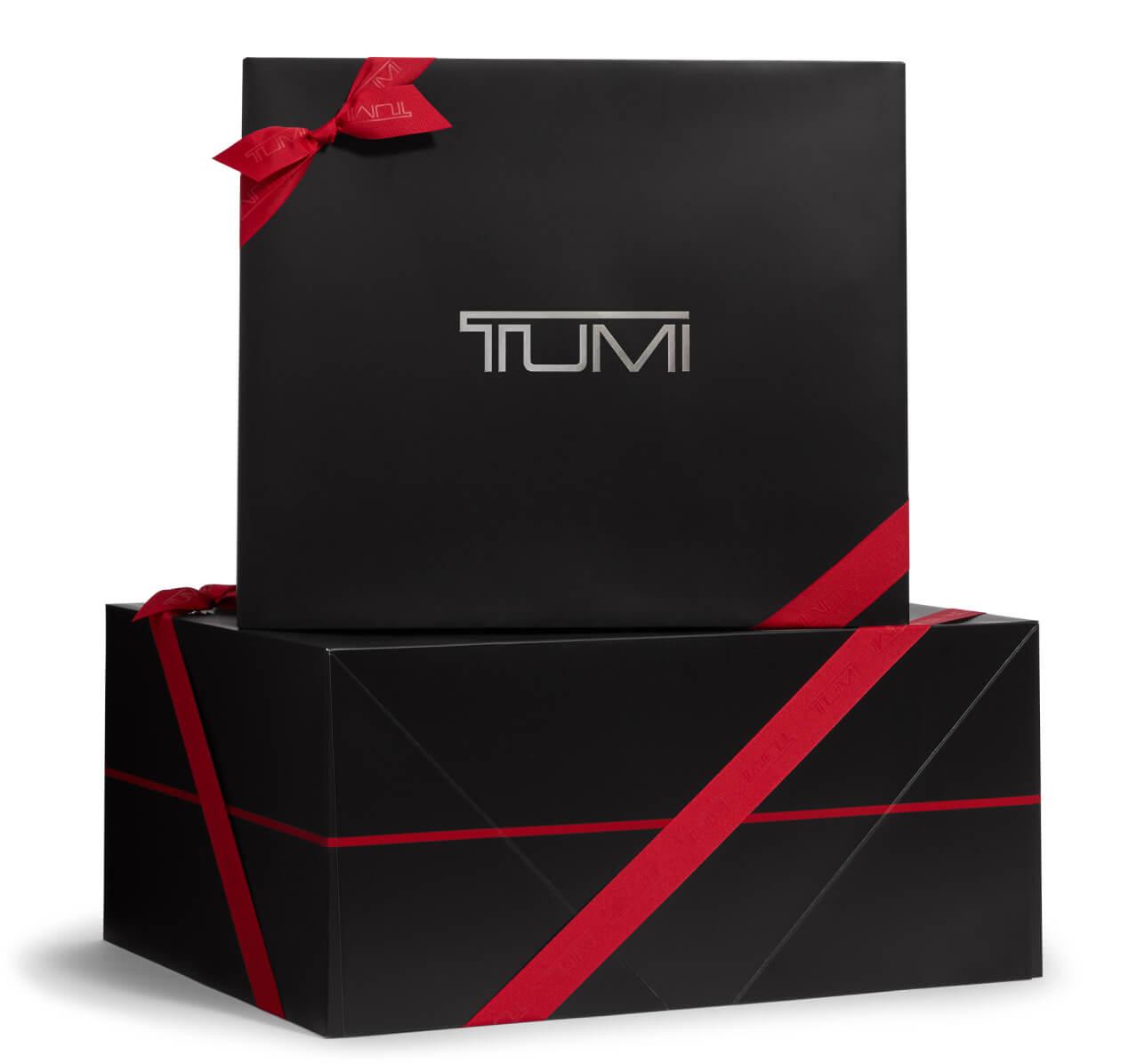 Global Center Flip Passcase | Tumi US